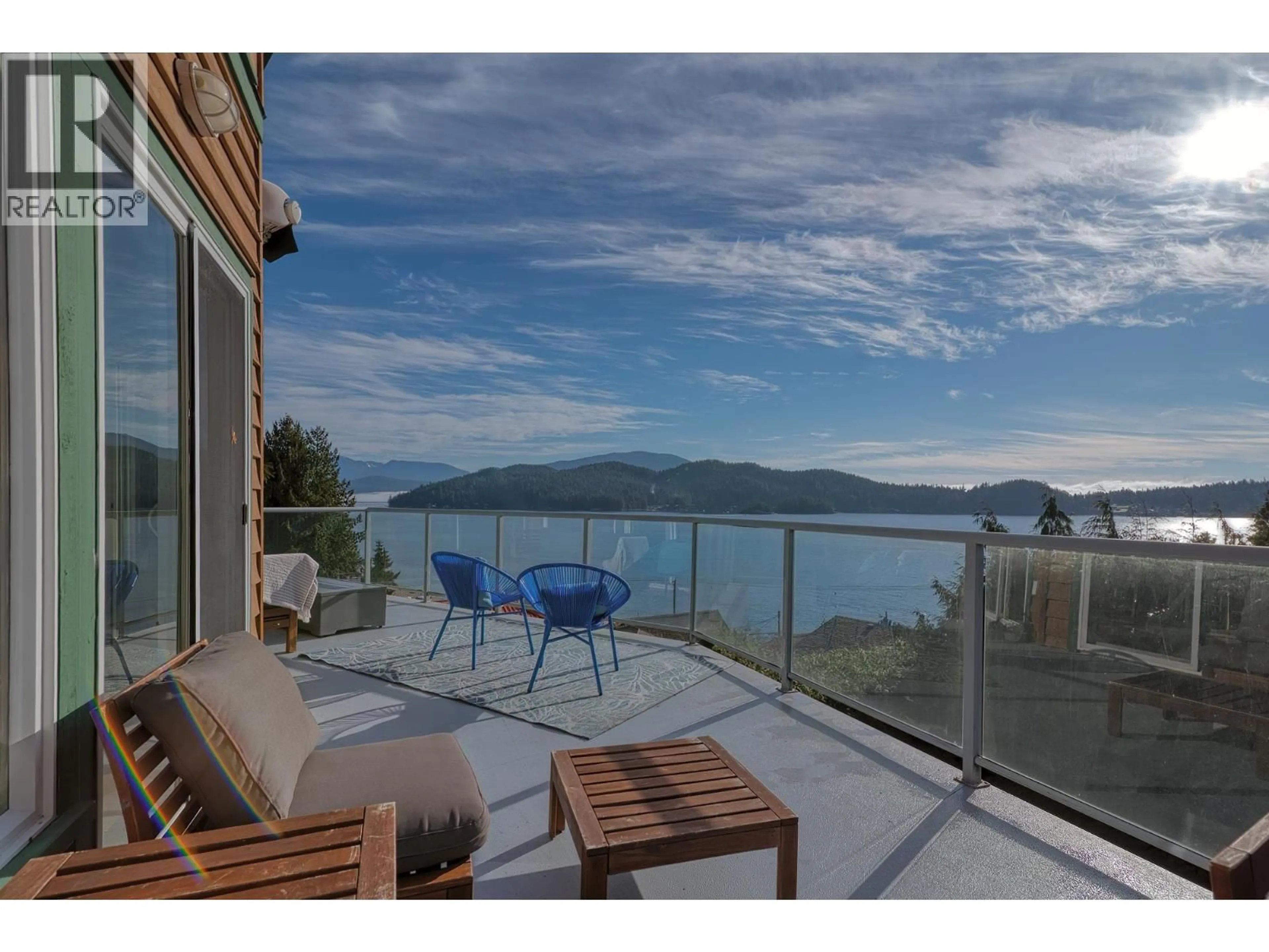 Patio, water/lake/river/ocean view for 481 CENTRAL AVENUE, Gibsons British Columbia V0N1V1