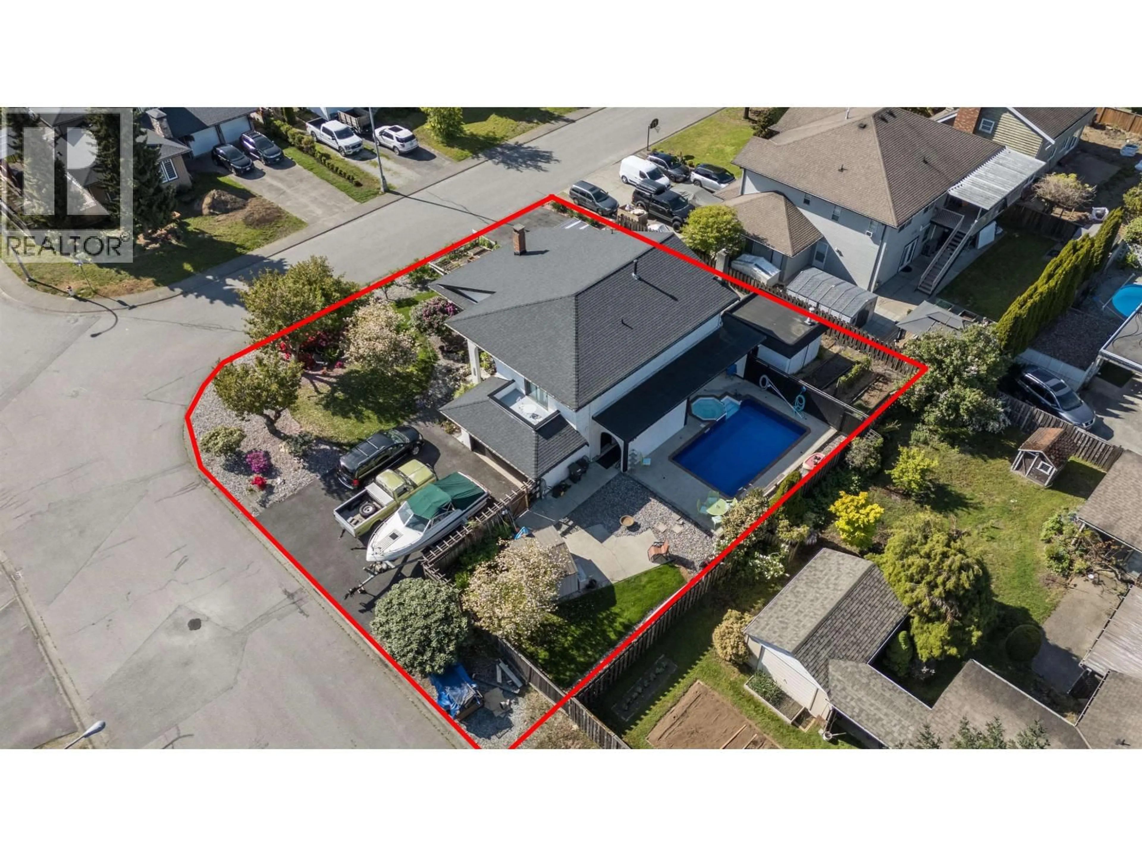 A pic from outside/outdoor area/front of a property/back of a property/a pic from drone, street for 18985 119B AVENUE, Pitt Meadows British Columbia V3Y1X4