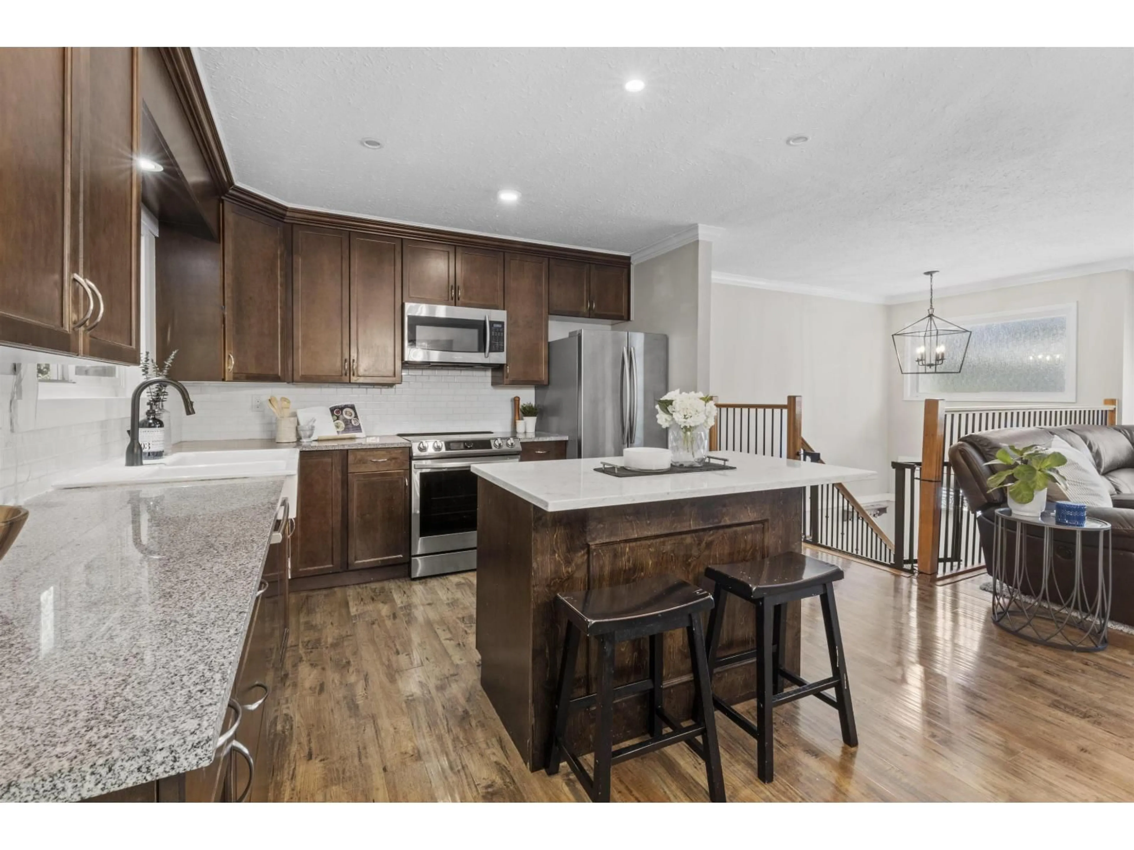 Open concept kitchen, unknown for 19745 38A AVENUE, Langley British Columbia V3A4W7