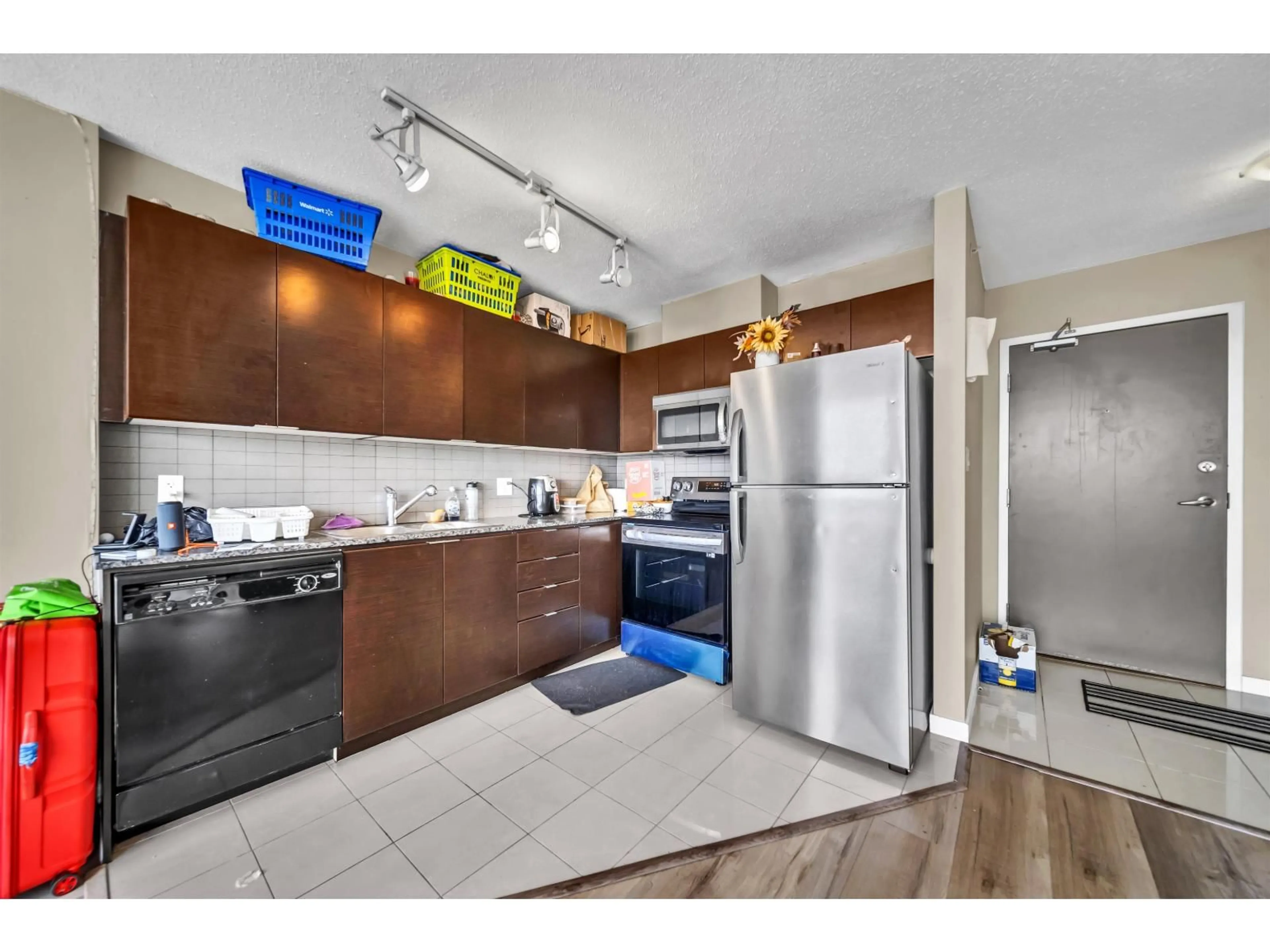 Open concept kitchen, unknown for 3306 - 13618 100 AVENUE, Surrey British Columbia V3T0A8