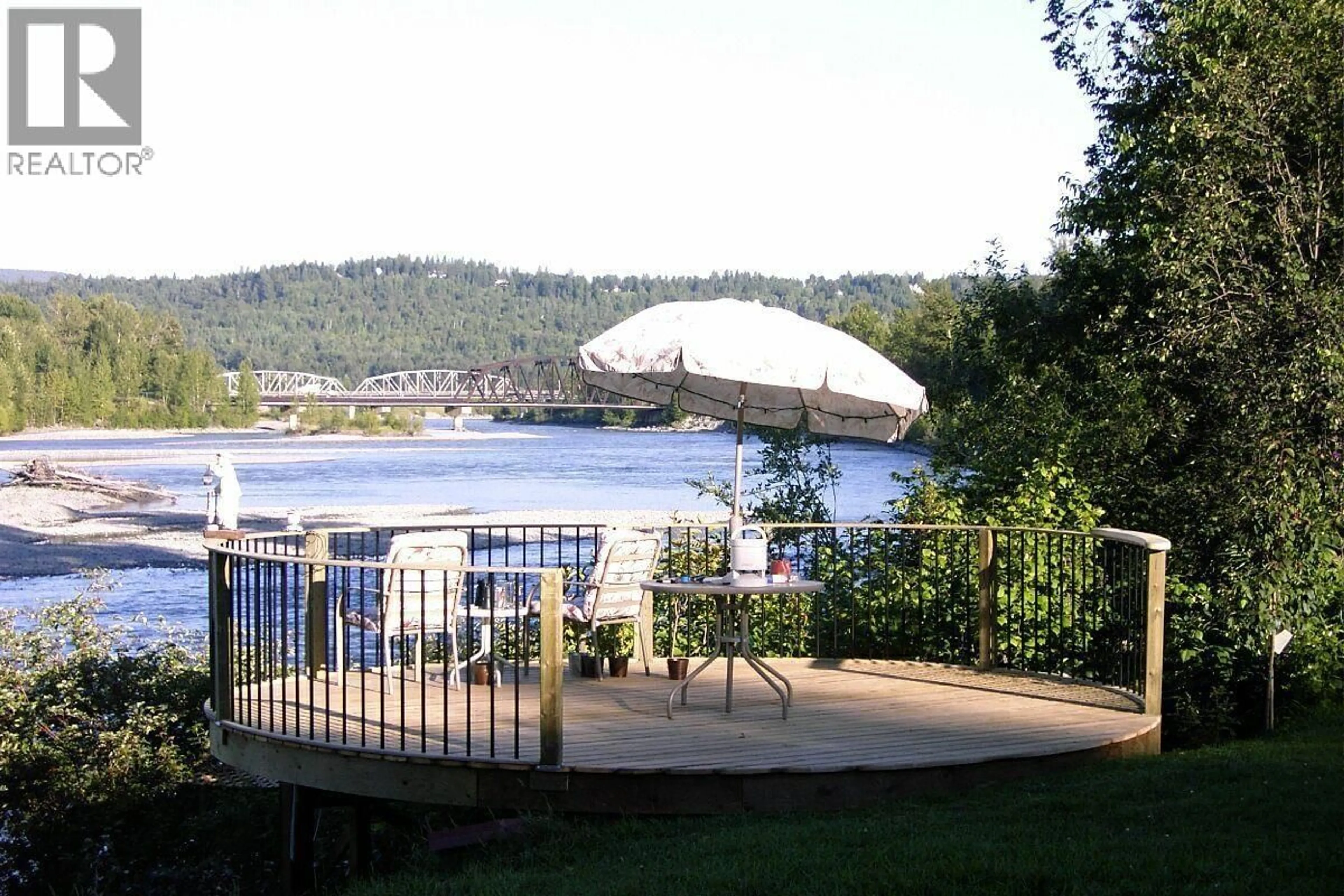 Patio, water/lake/river/ocean view for 922 RIVER PARK ROAD, Quesnel British Columbia V2J2Y9