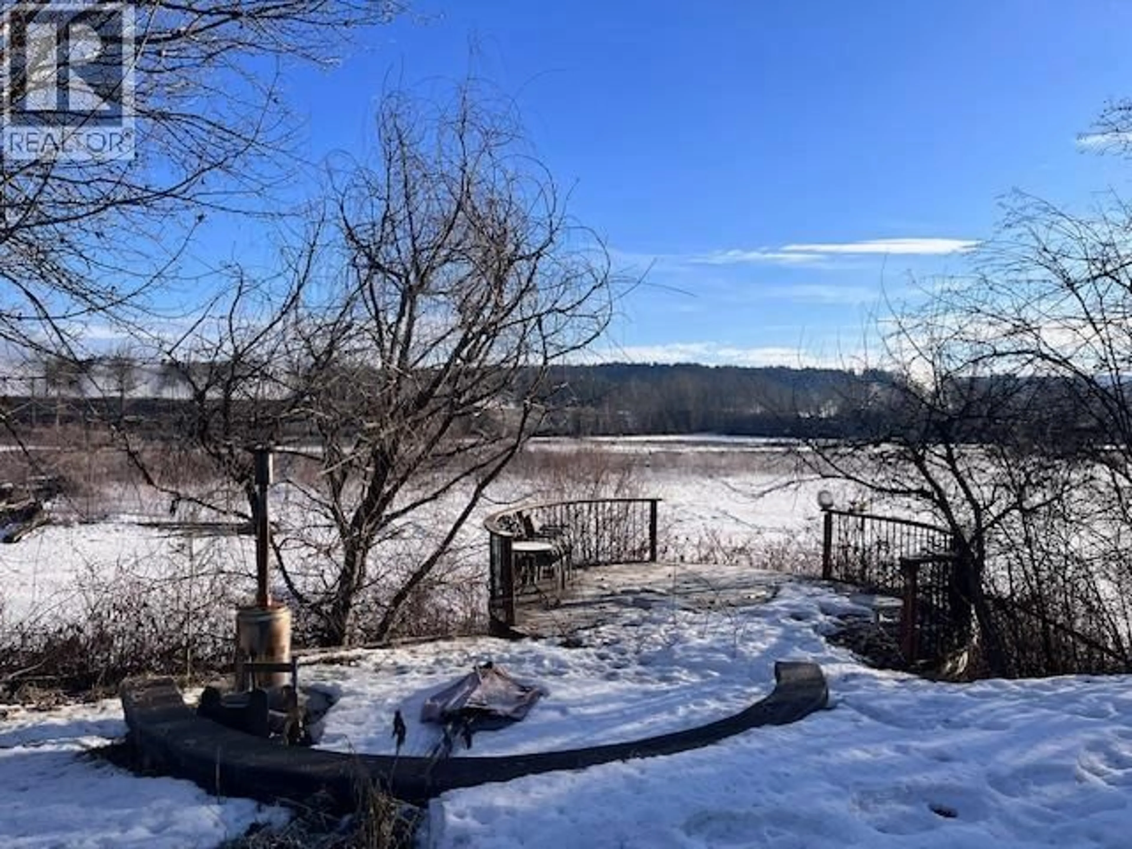 A pic from outside/outdoor area/front of a property/back of a property/a pic from drone, water/lake/river/ocean view for 922 RIVER PARK ROAD, Quesnel British Columbia V2J2Y9