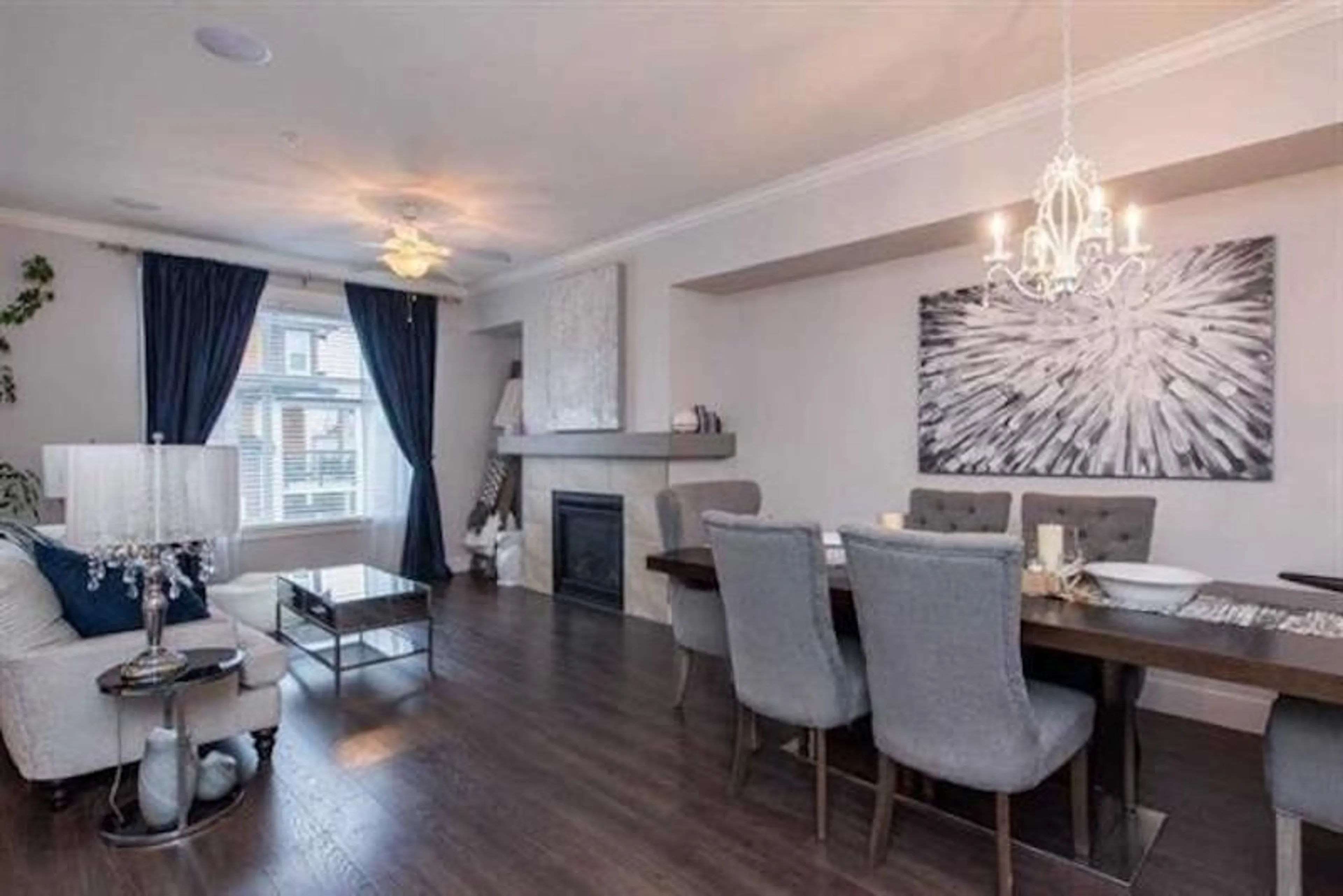 Dining room, wood/laminate floor for 22 - 46570 MACKEN AVENUE, Chilliwack British Columbia V2P0G2