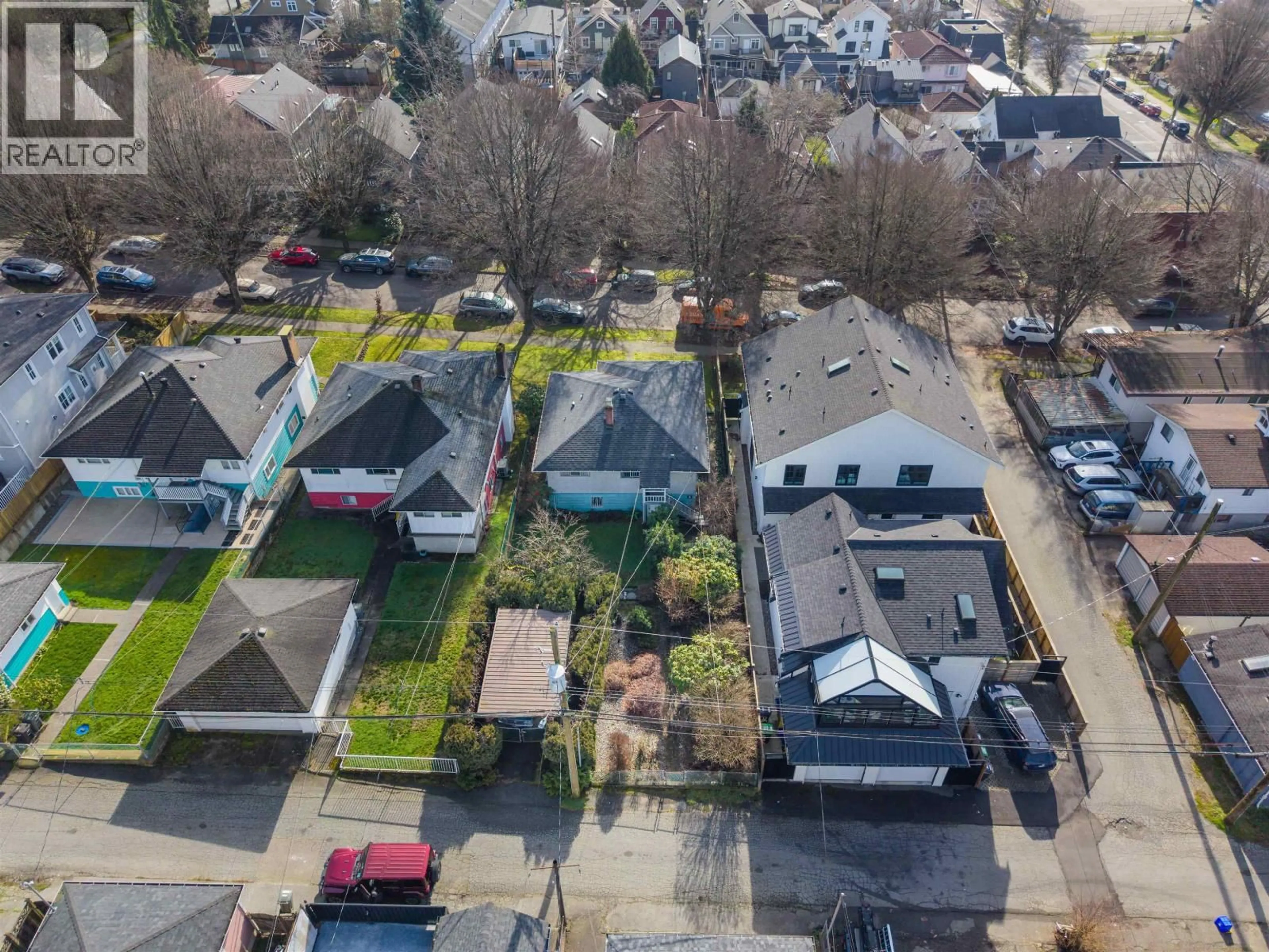 A pic from outside/outdoor area/front of a property/back of a property/a pic from drone, street for 1937 2ND AVENUE, Vancouver British Columbia V5N1E5