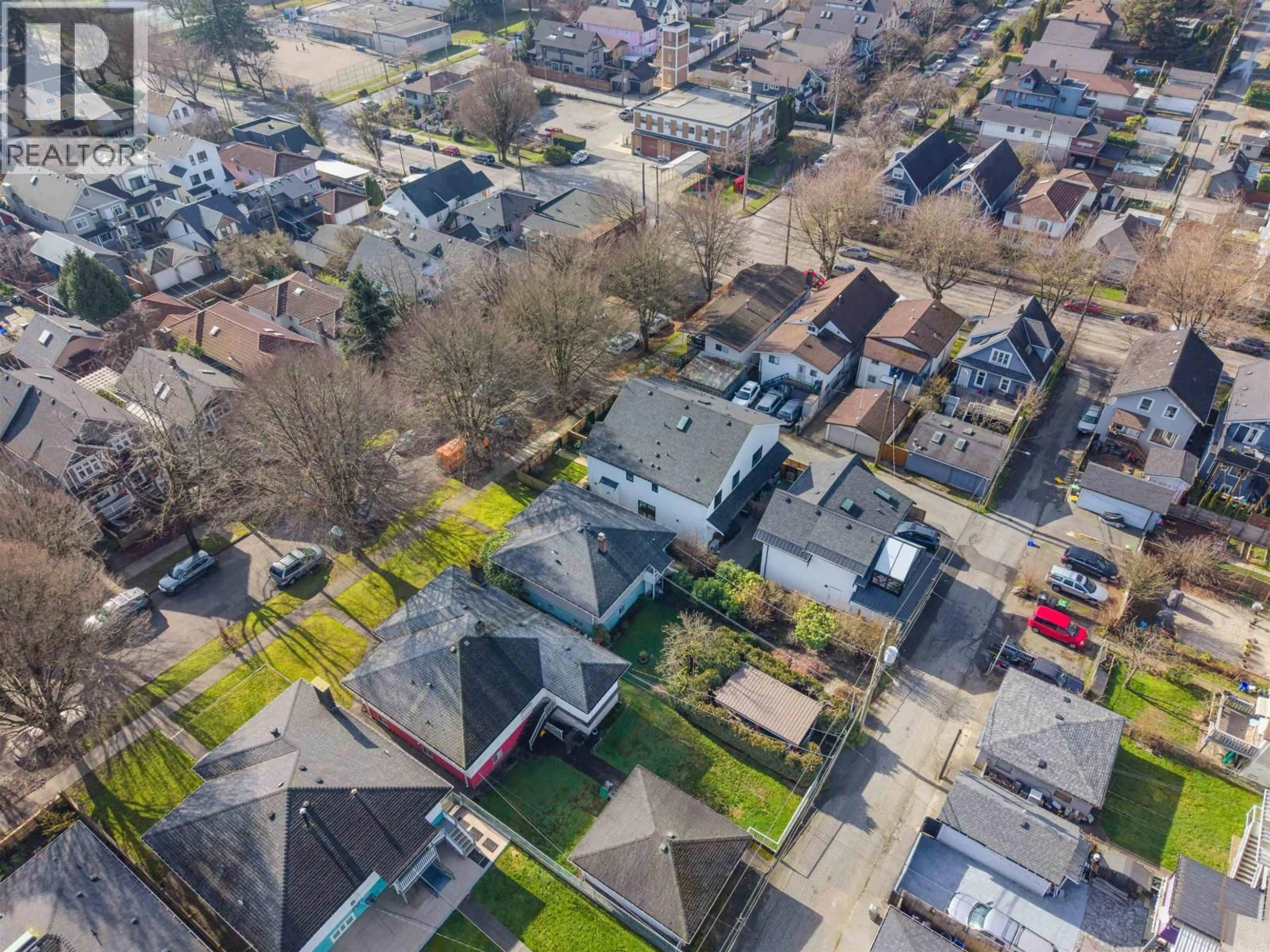 A pic from outside/outdoor area/front of a property/back of a property/a pic from drone, street for 1937 2ND AVENUE, Vancouver British Columbia V5N1E5