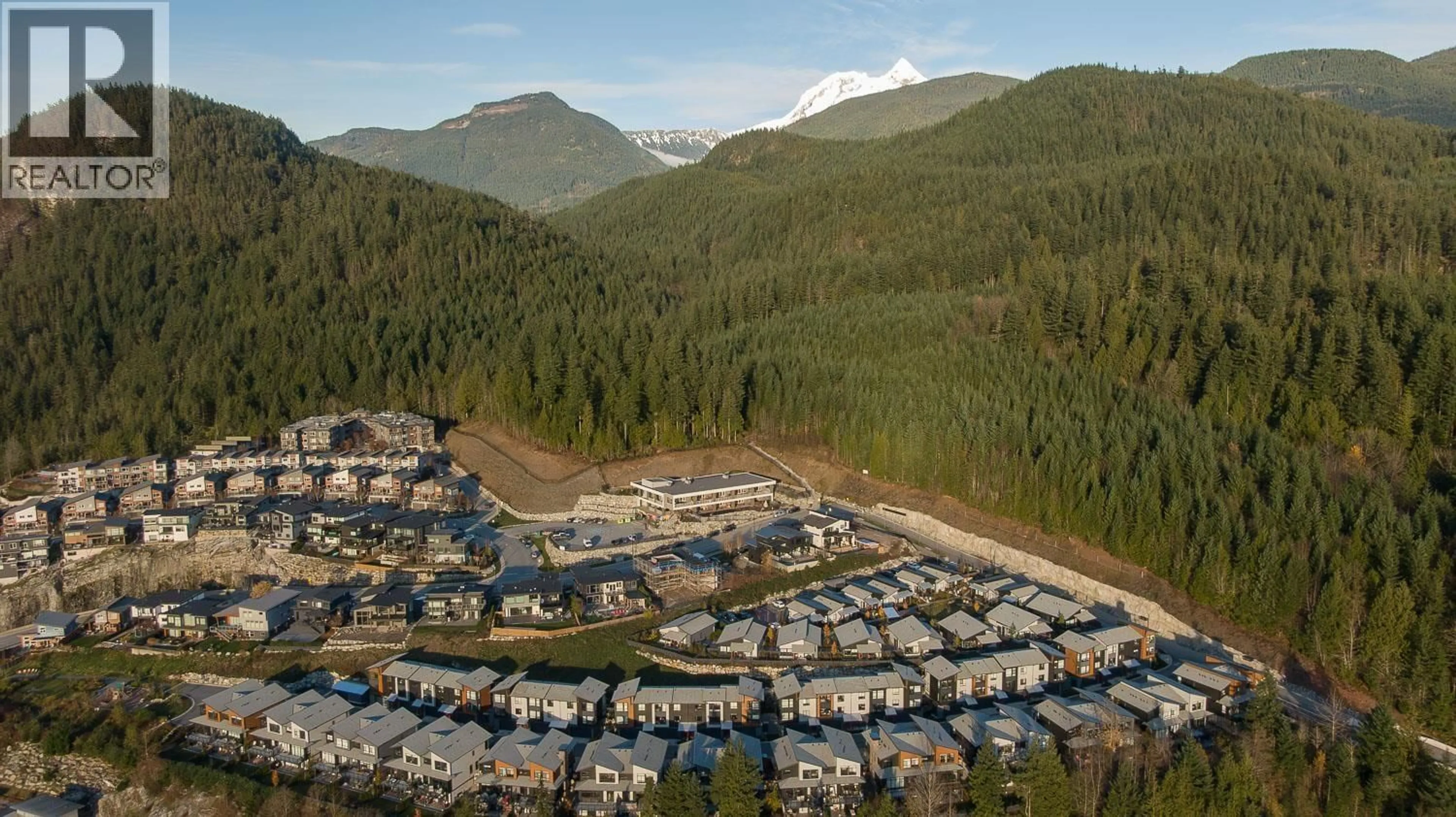 A pic from outside/outdoor area/front of a property/back of a property/a pic from drone, mountain view for 41224 HIGHLINE PLACE, Squamish British Columbia V8B1C2