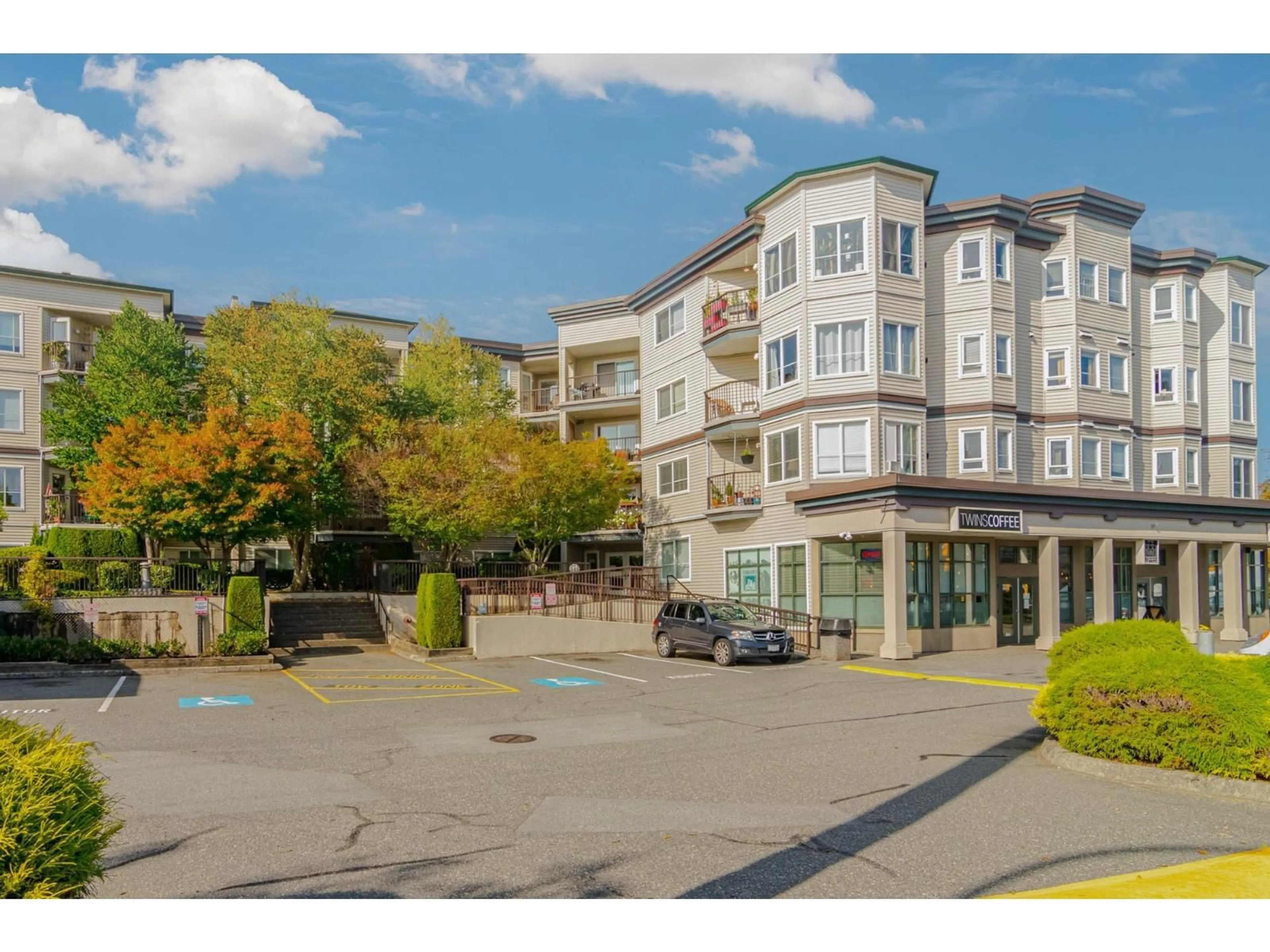 Unknown for 201 - 5765 GLOVER ROAD, Langley British Columbia V3A8M8