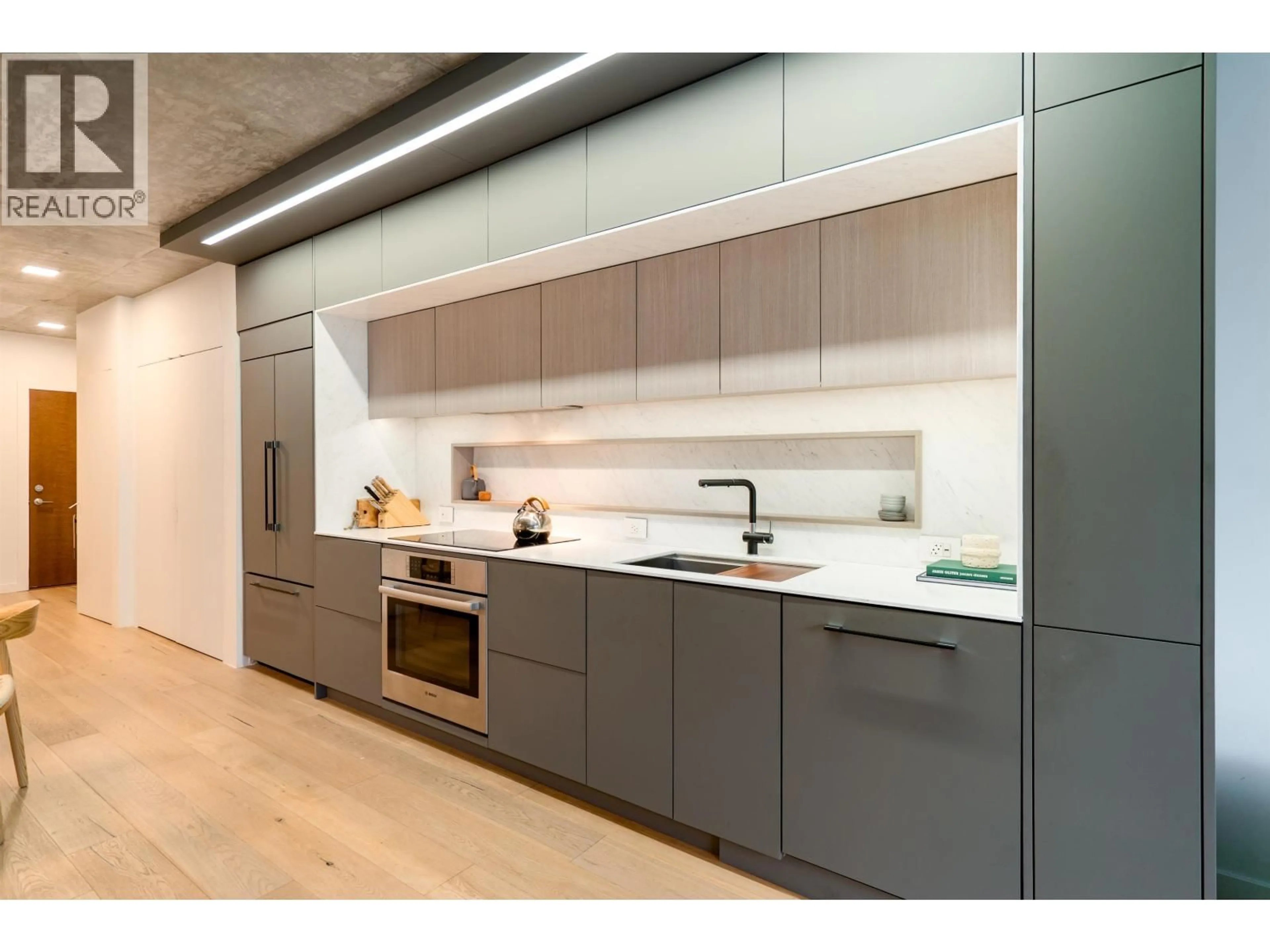 Contemporary kitchen, unknown for 314 - 221 UNION STREET, Vancouver British Columbia V6A0B4