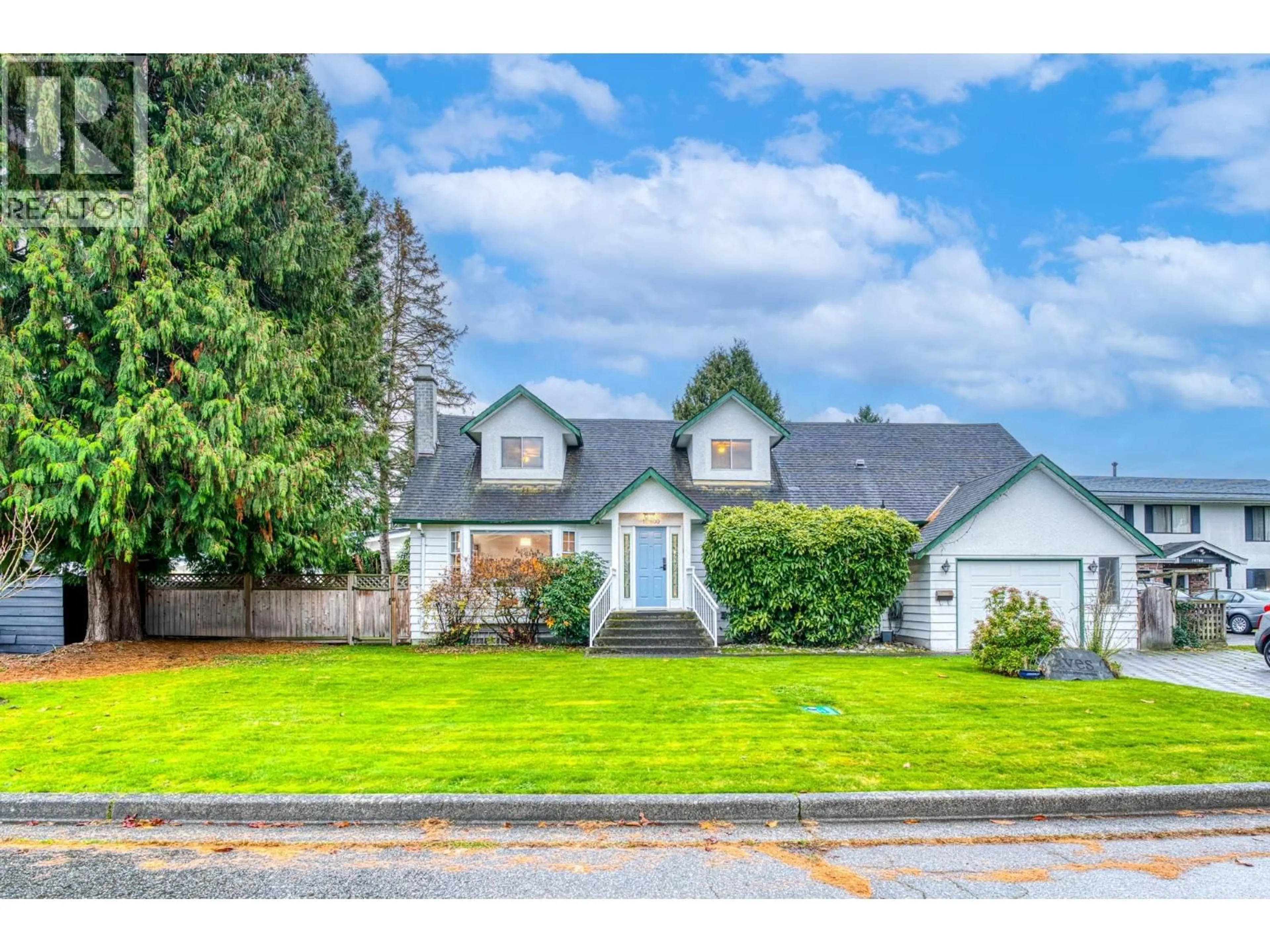 Home with vinyl exterior material, street for 10800 ROCHDALE DRIVE, Richmond British Columbia V7A3N6