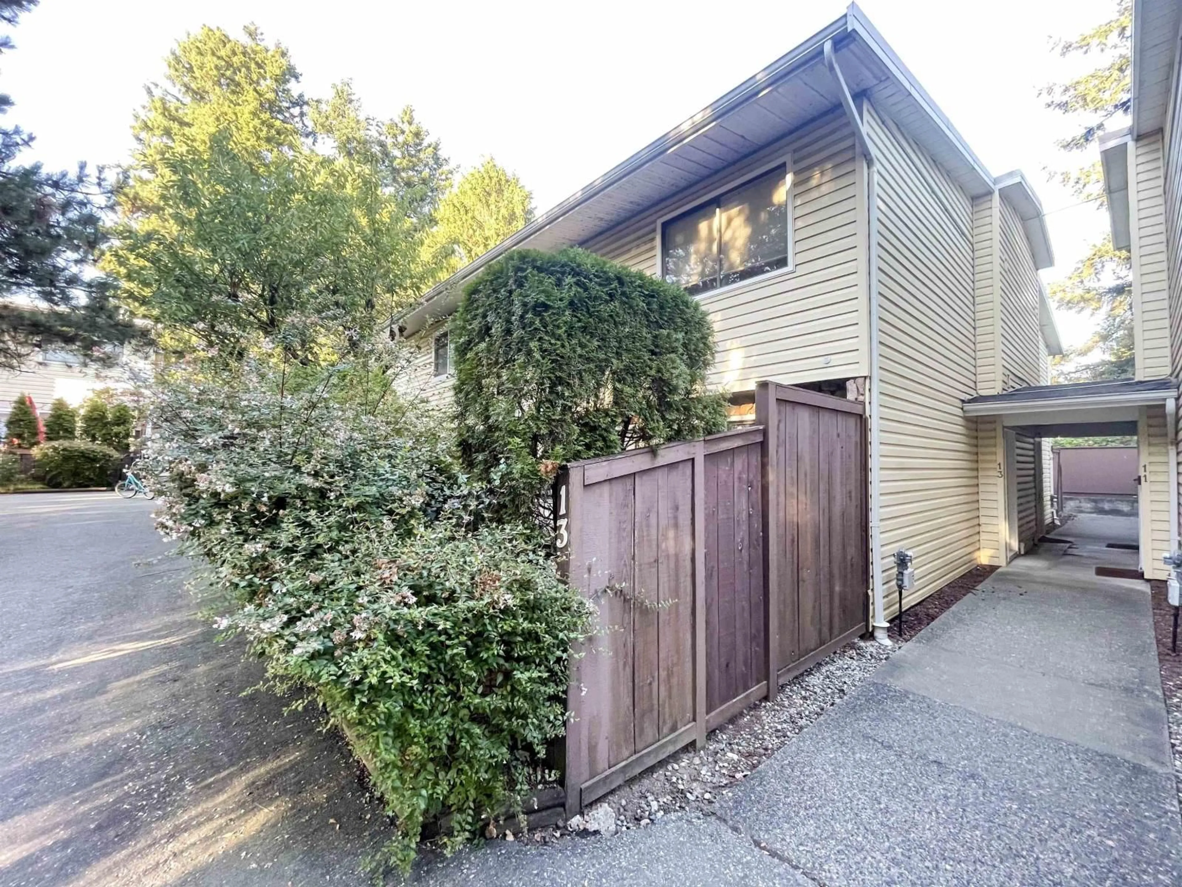 A pic from outside/outdoor area/front of a property/back of a property/a pic from drone, street for 13 - 9402 122 STREET, Surrey British Columbia V3V4L6