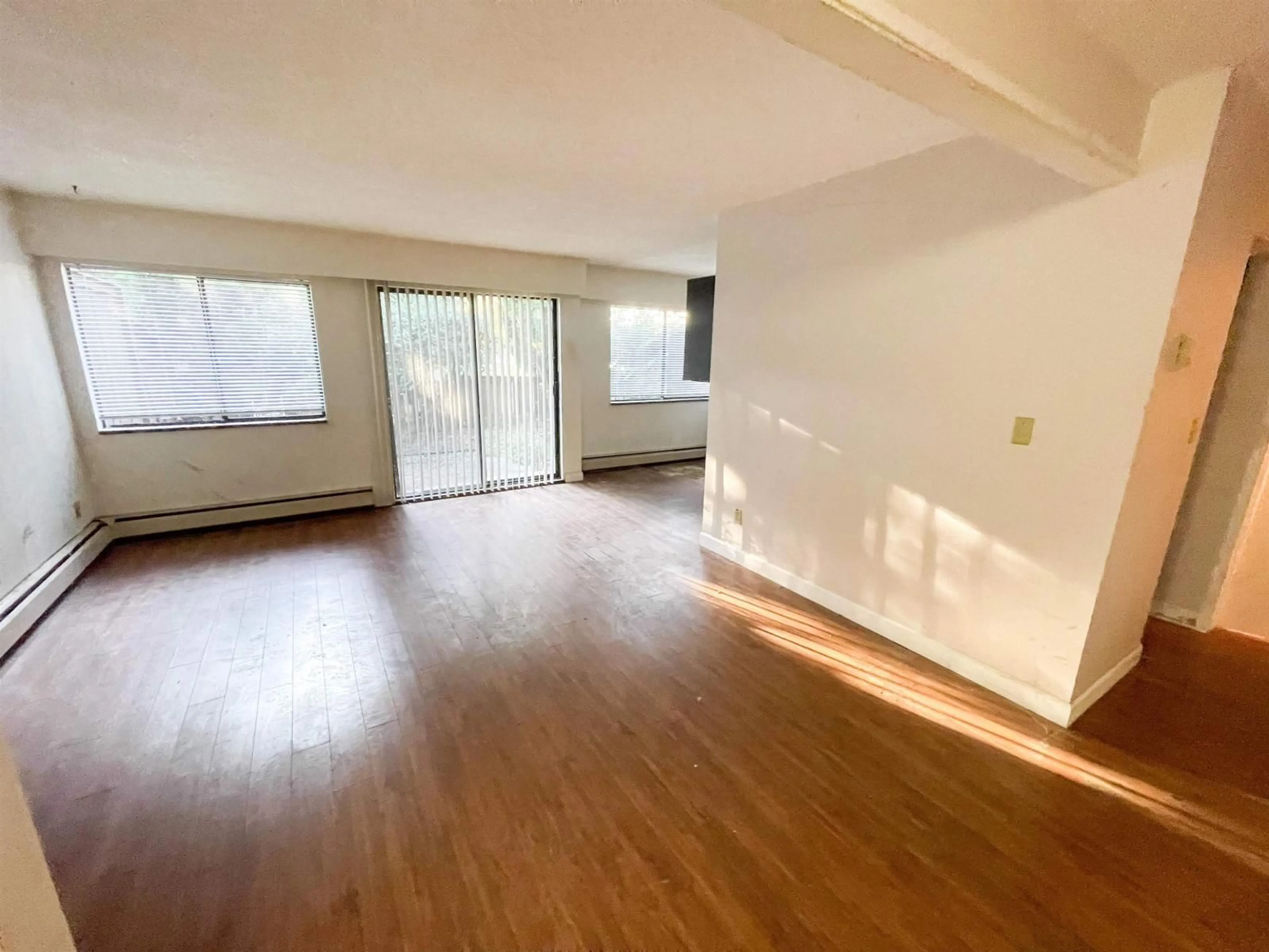 A pic of a room for 13 - 9402 122 STREET, Surrey British Columbia V3V4L6