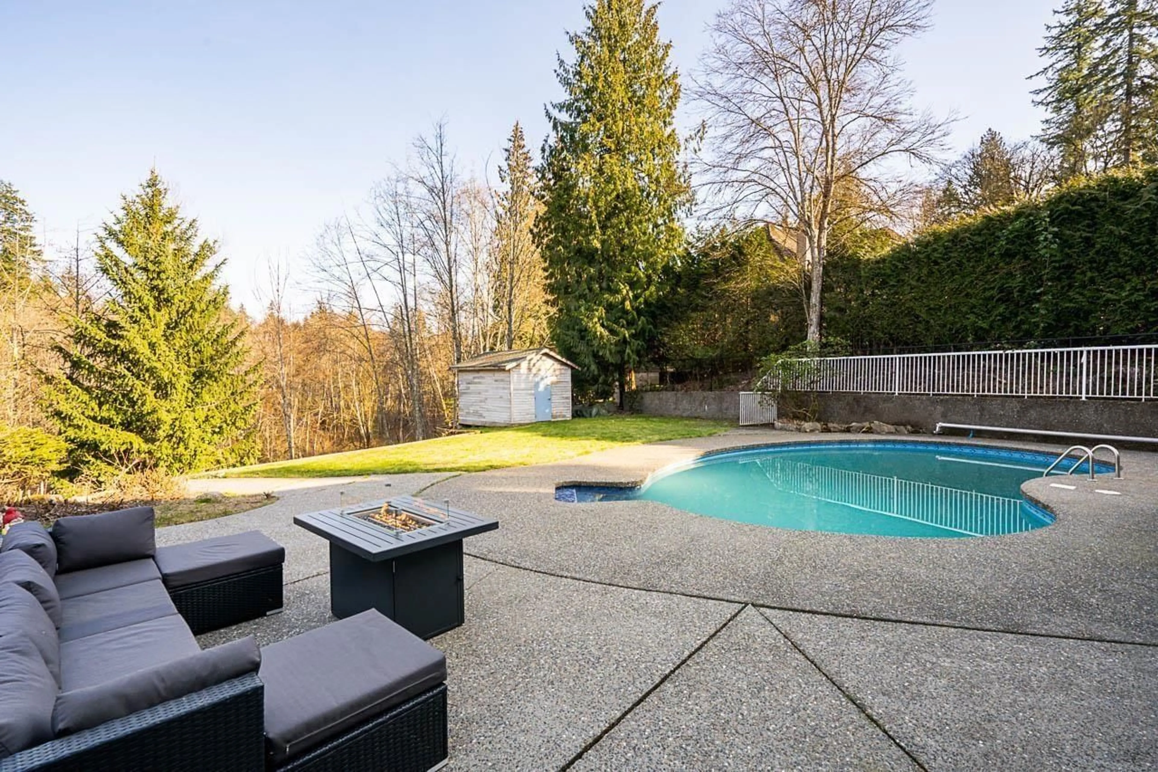 Patio, water/lake/river/ocean view for 4570 MAYSFIELD CRESCENT, Langley British Columbia V3A4M1