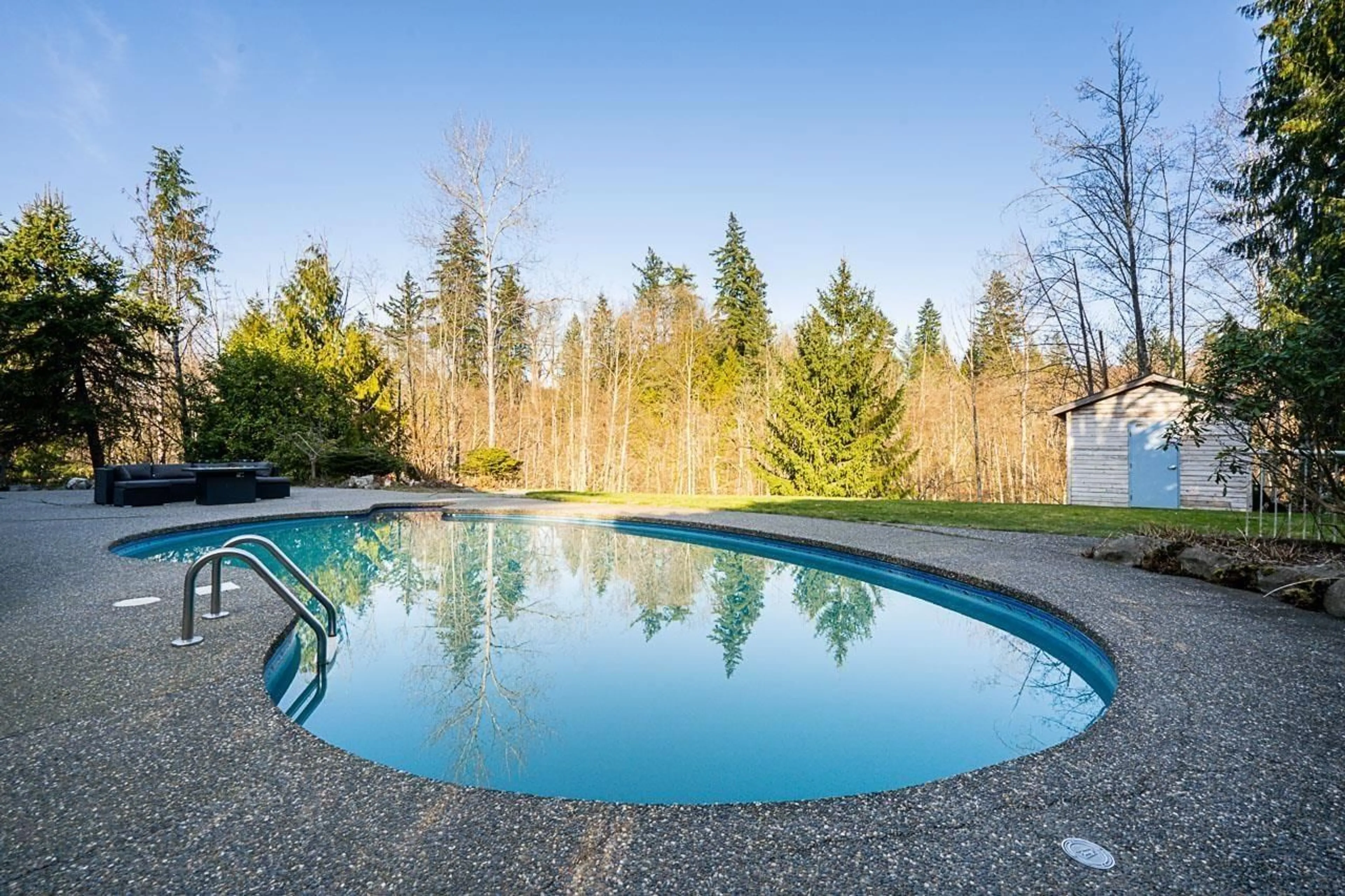 Pool for 4570 MAYSFIELD CRESCENT, Langley British Columbia V3A4M1