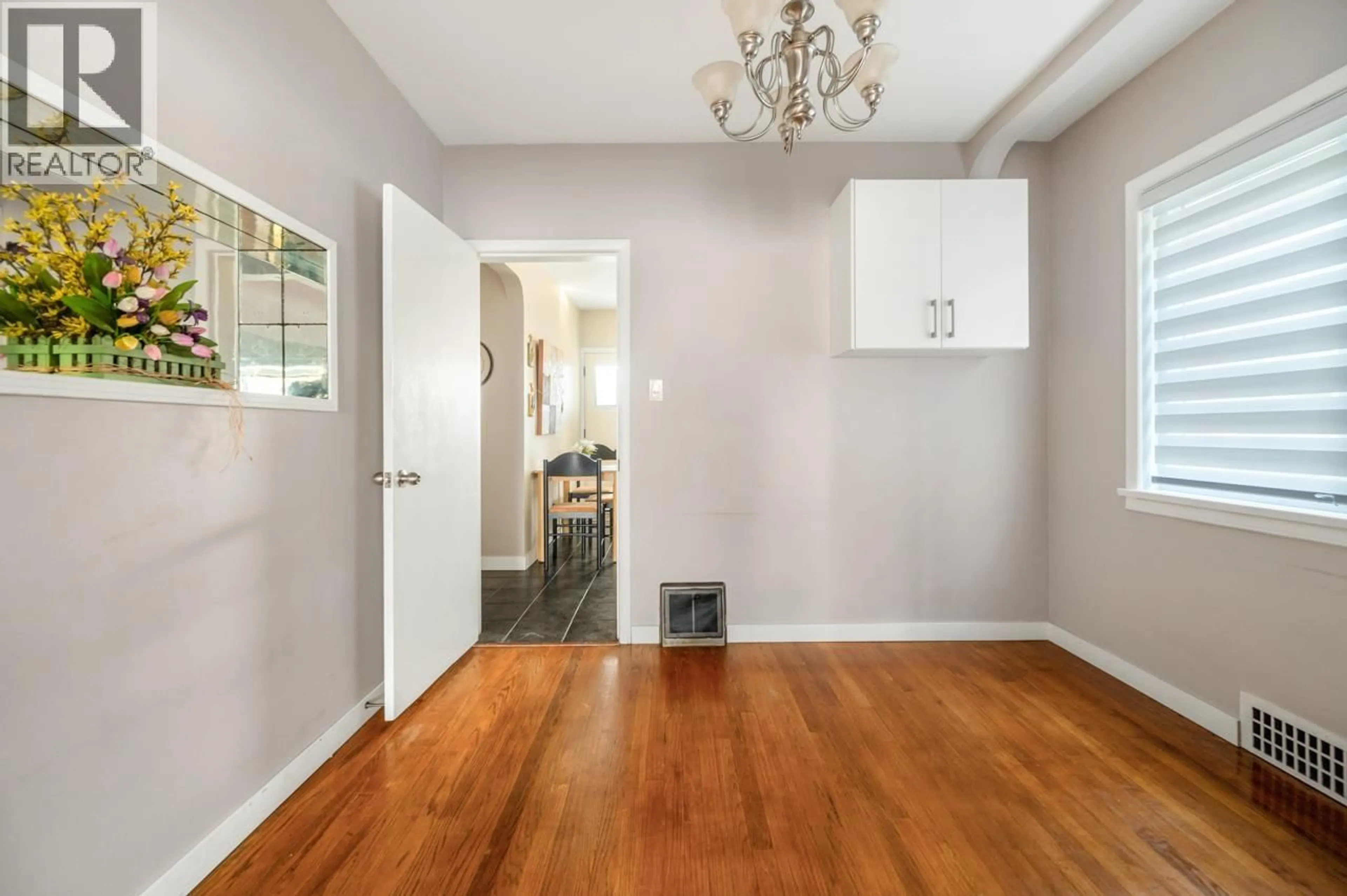 A pic of a room for 1032 49TH AVENUE, Vancouver British Columbia V5W2H8