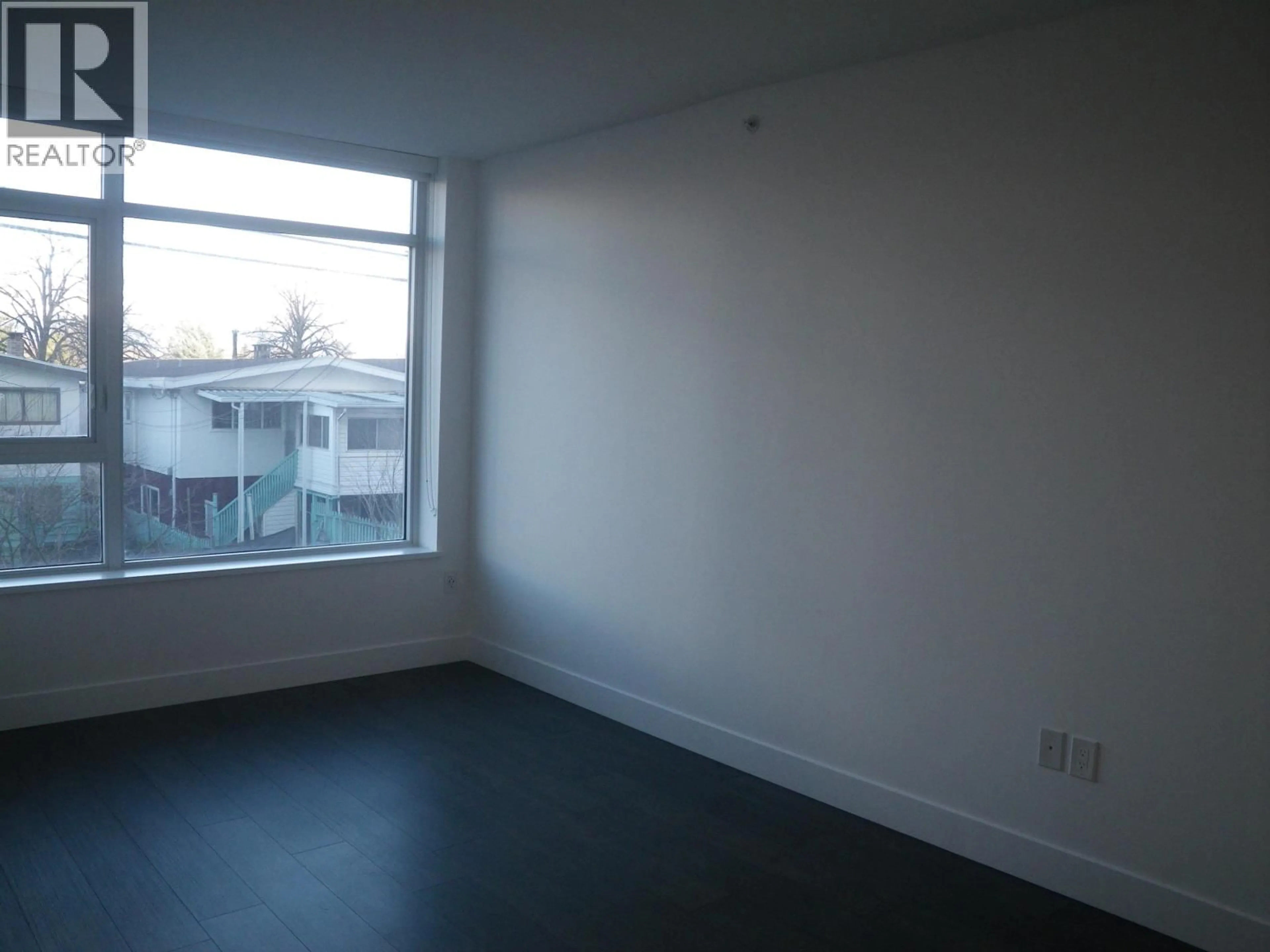 A pic of a room for 316 - 2435 KINGSWAY, Vancouver British Columbia V5R5G8