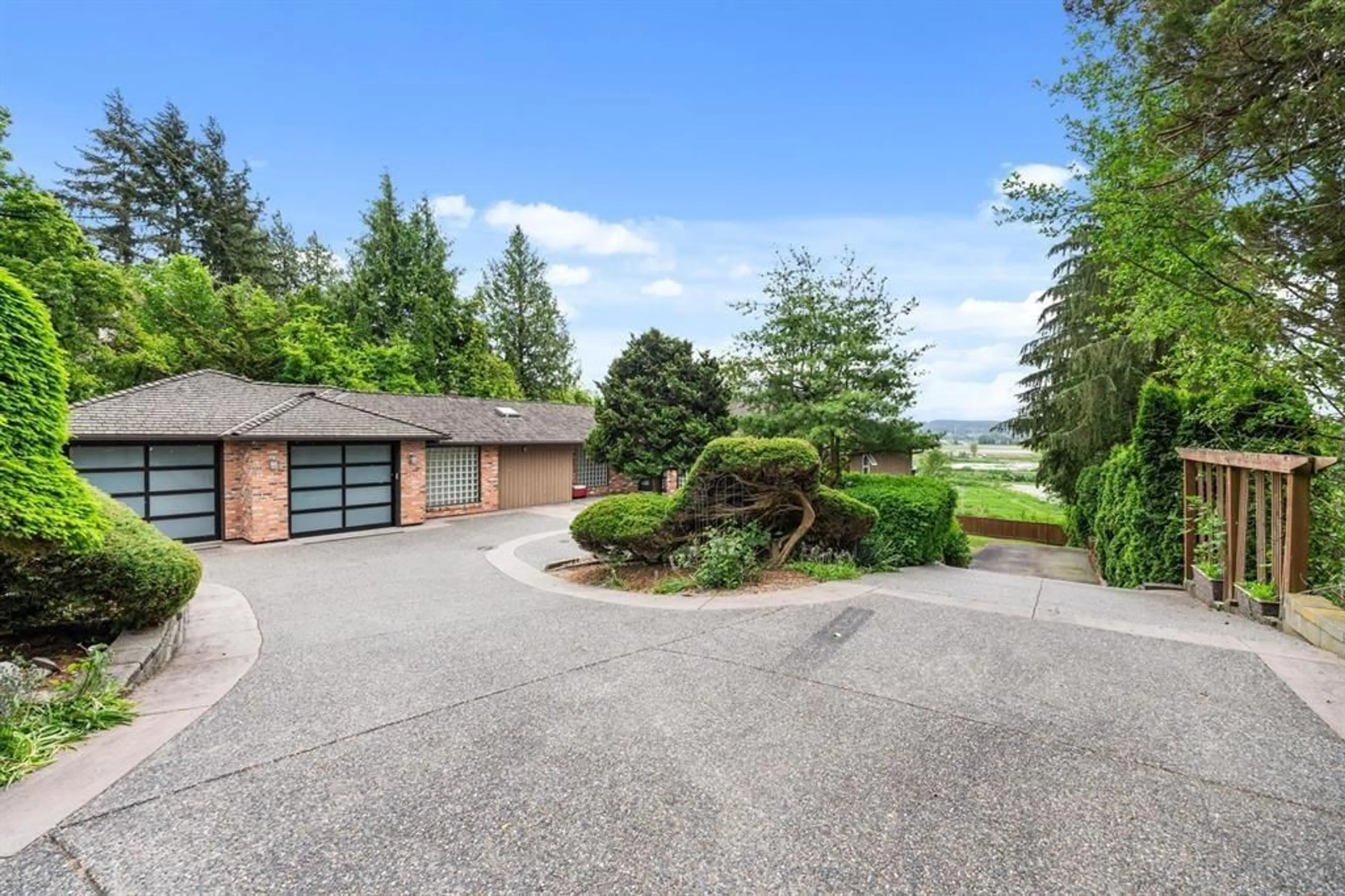 A pic from outside/outdoor area/front of a property/back of a property/a pic from drone, water/lake/river/ocean view for 14534 LOMBARD PLACE, Surrey British Columbia V3X1B5