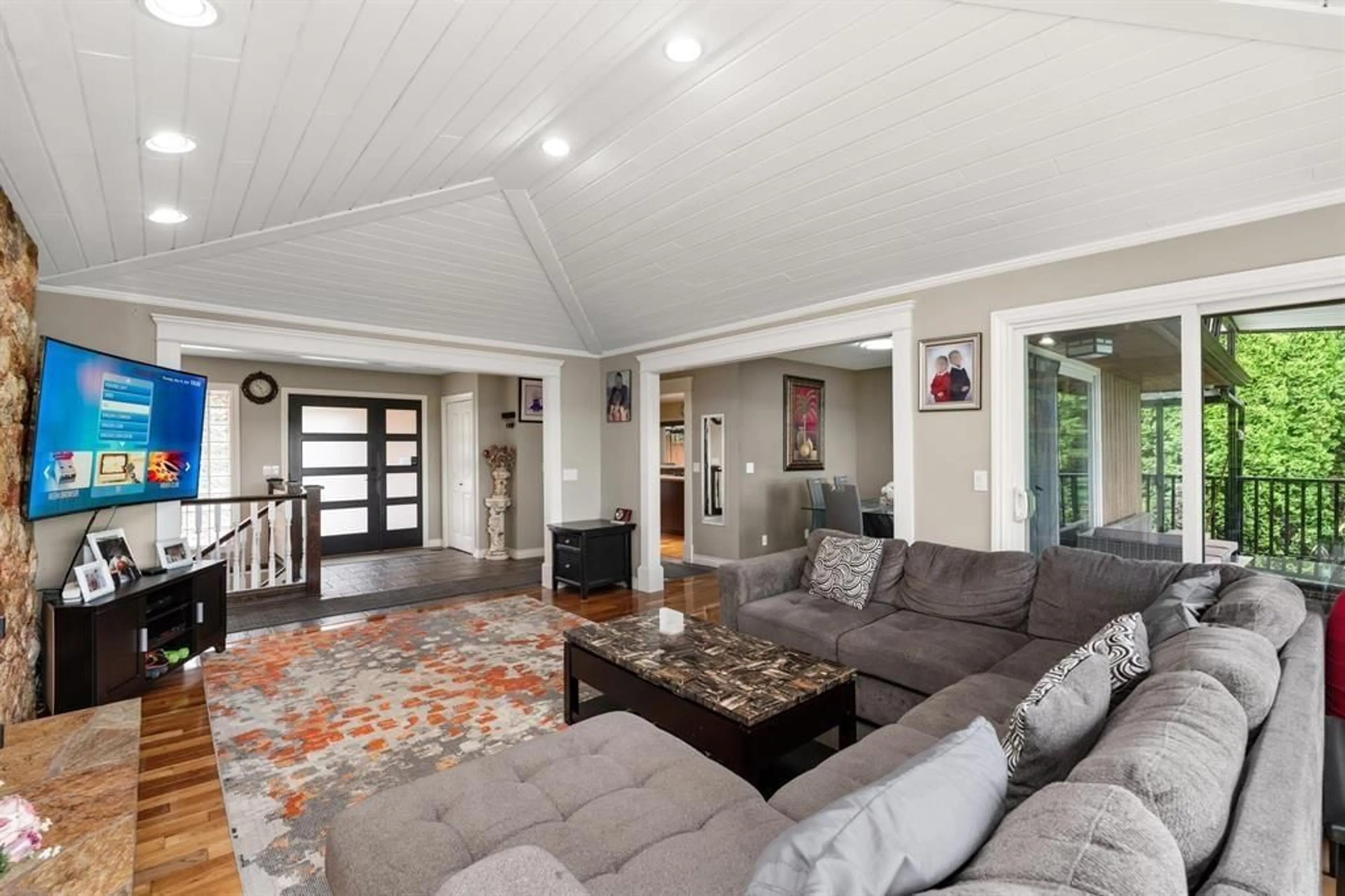 Living room with furniture, unknown for 14534 LOMBARD PLACE, Surrey British Columbia V3X1B5