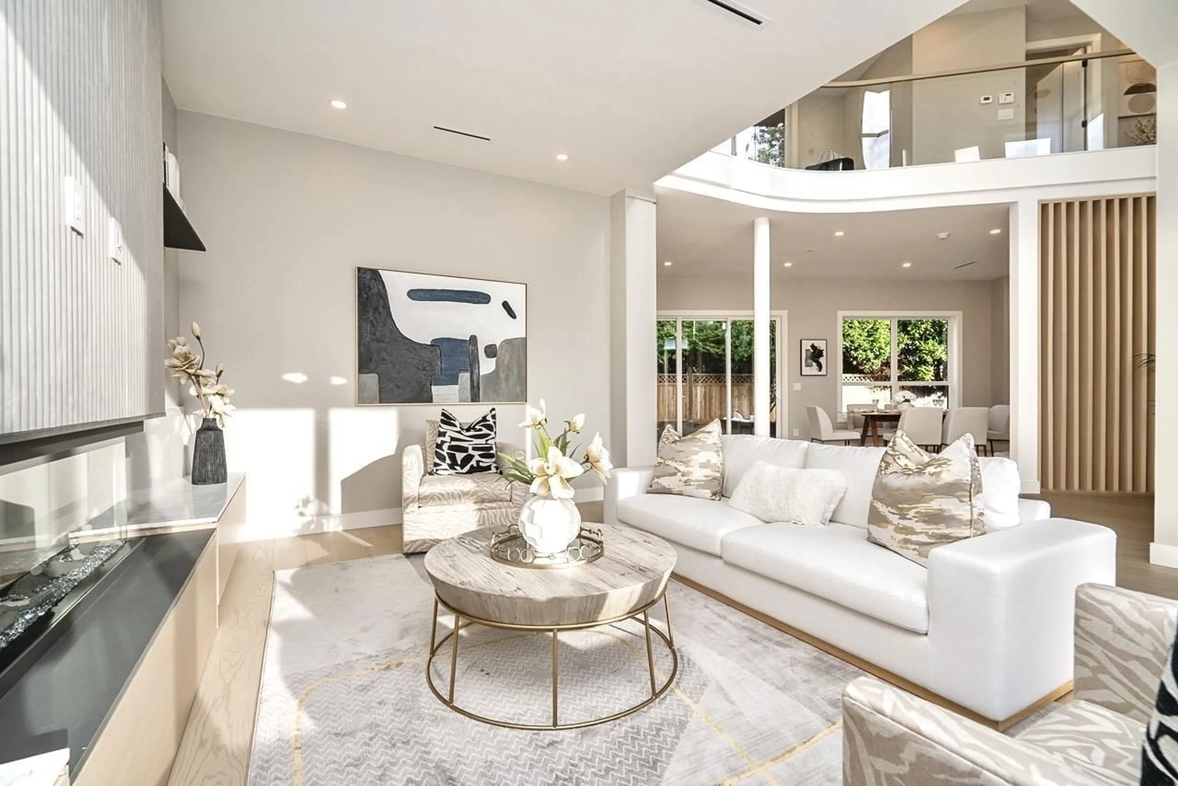 Living room with furniture, unknown for 15043 19A AVENUE, Surrey British Columbia V4A7G8