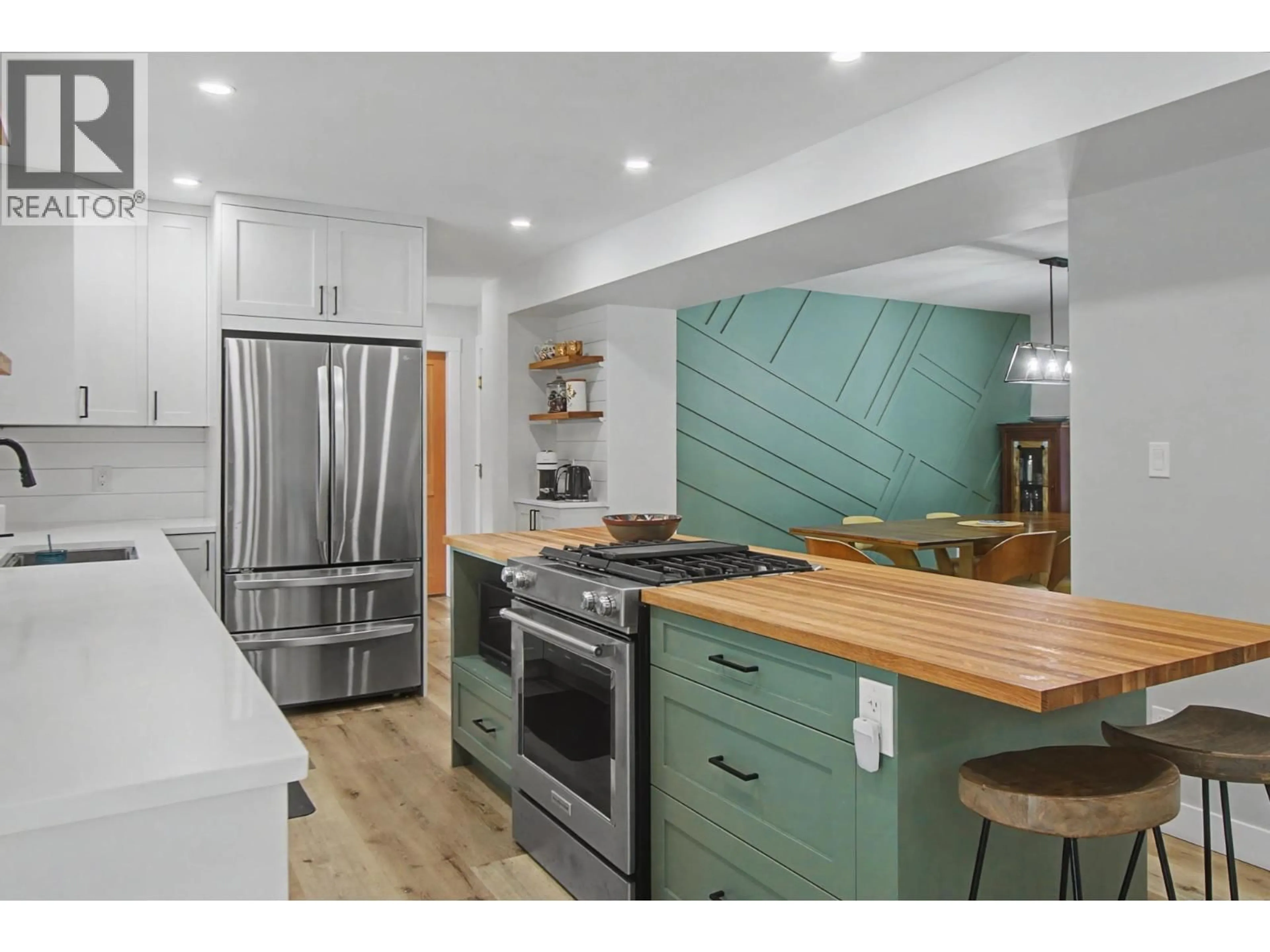 Open concept kitchen, unknown for 11845 RUSSELL ROAD, Prince George British Columbia V2N5A7