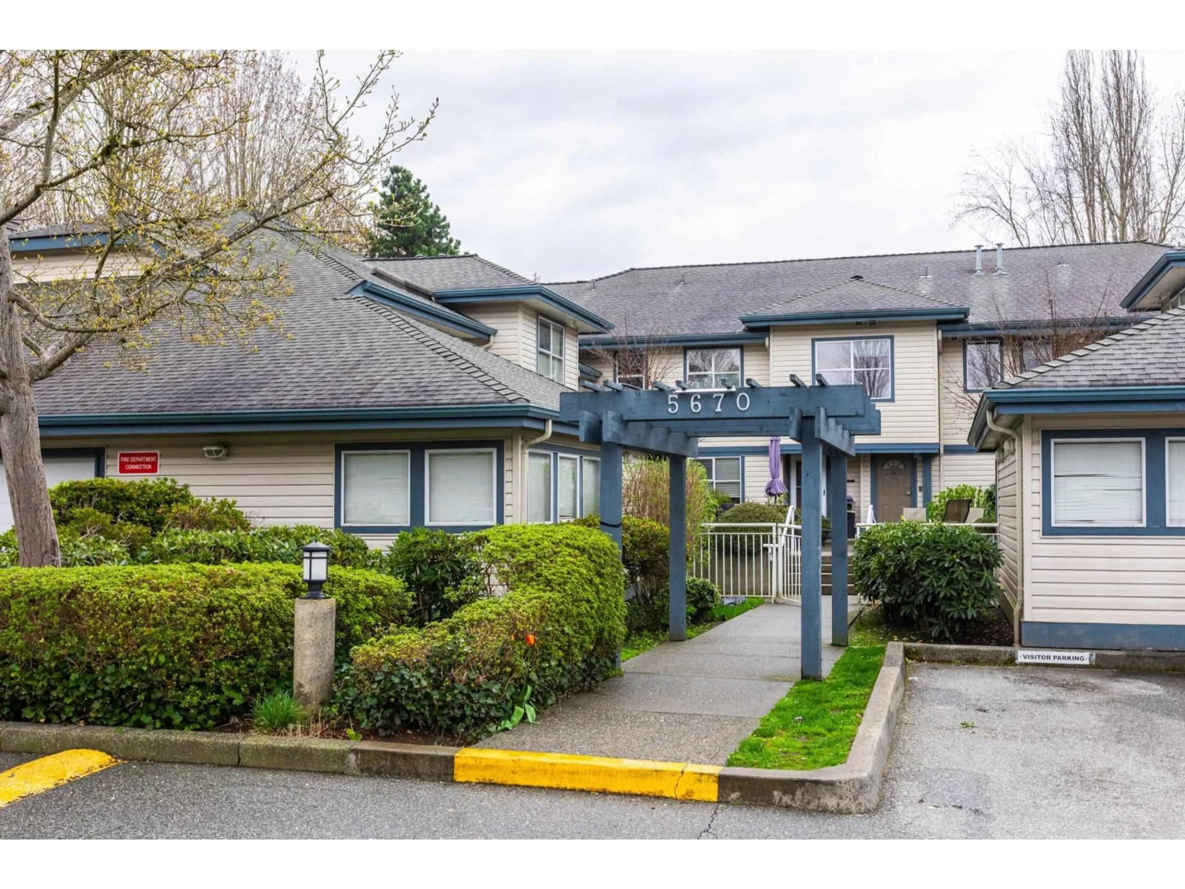 Unknown for 44 - 5670 208 STREET, Langley British Columbia V3A8G4