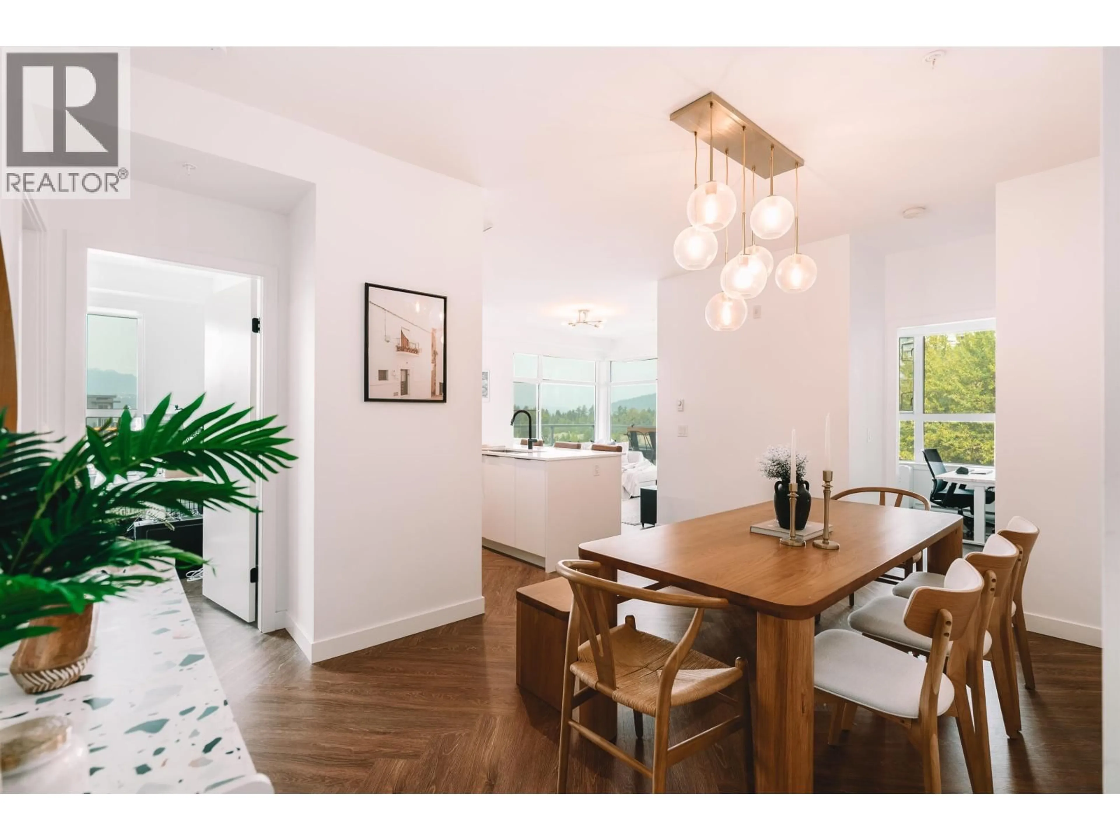 Dining room, wood/laminate floor for 509 - 3229 ST JOHNS STREET, Port Moody British Columbia V3H0M4