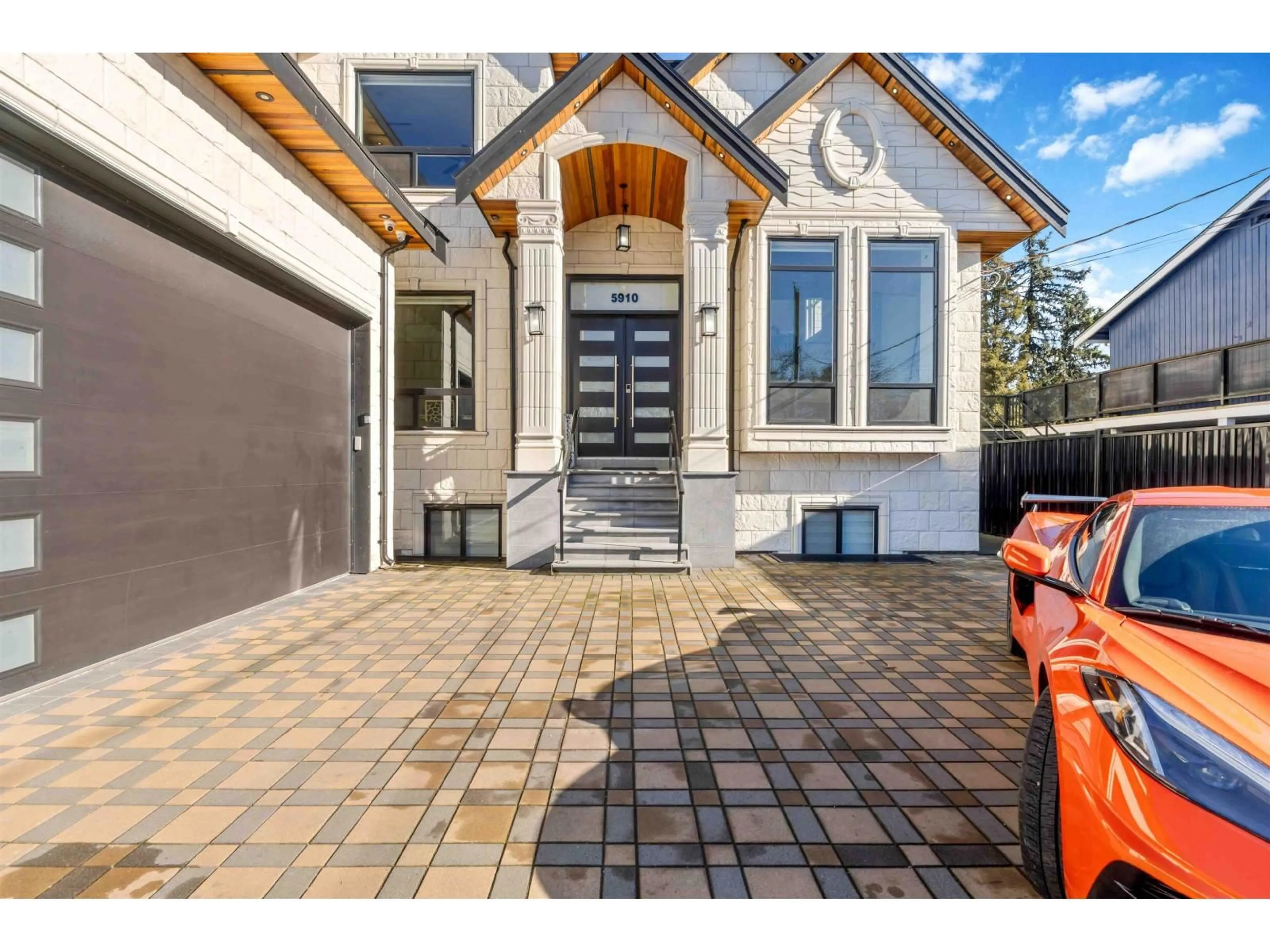 Unknown for 5910 182 STREET, Surrey British Columbia V3S4M7