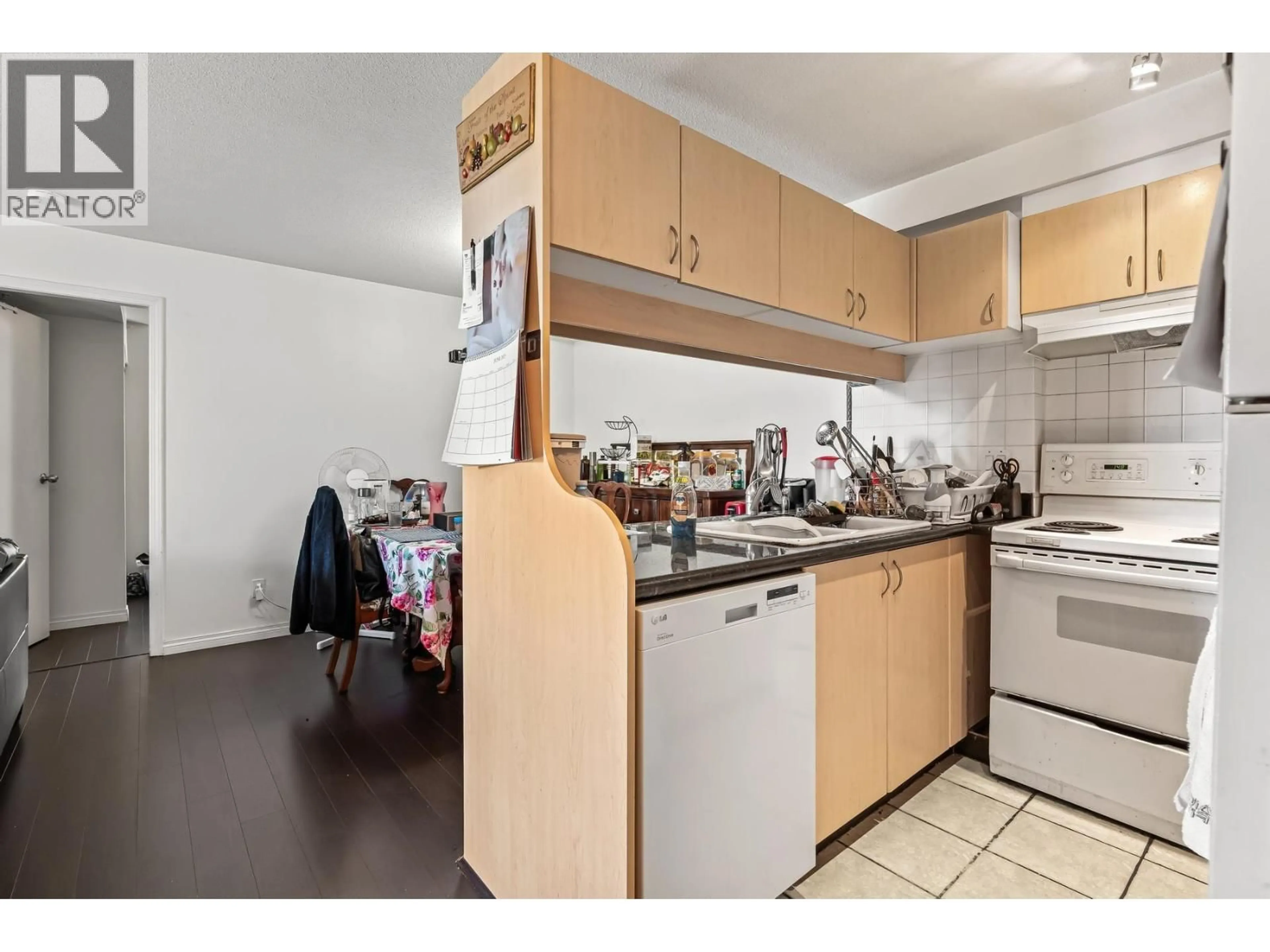 Standard kitchen, floor is not visible for 501 - 6611 COONEY ROAD, Richmond British Columbia V6Y4C5