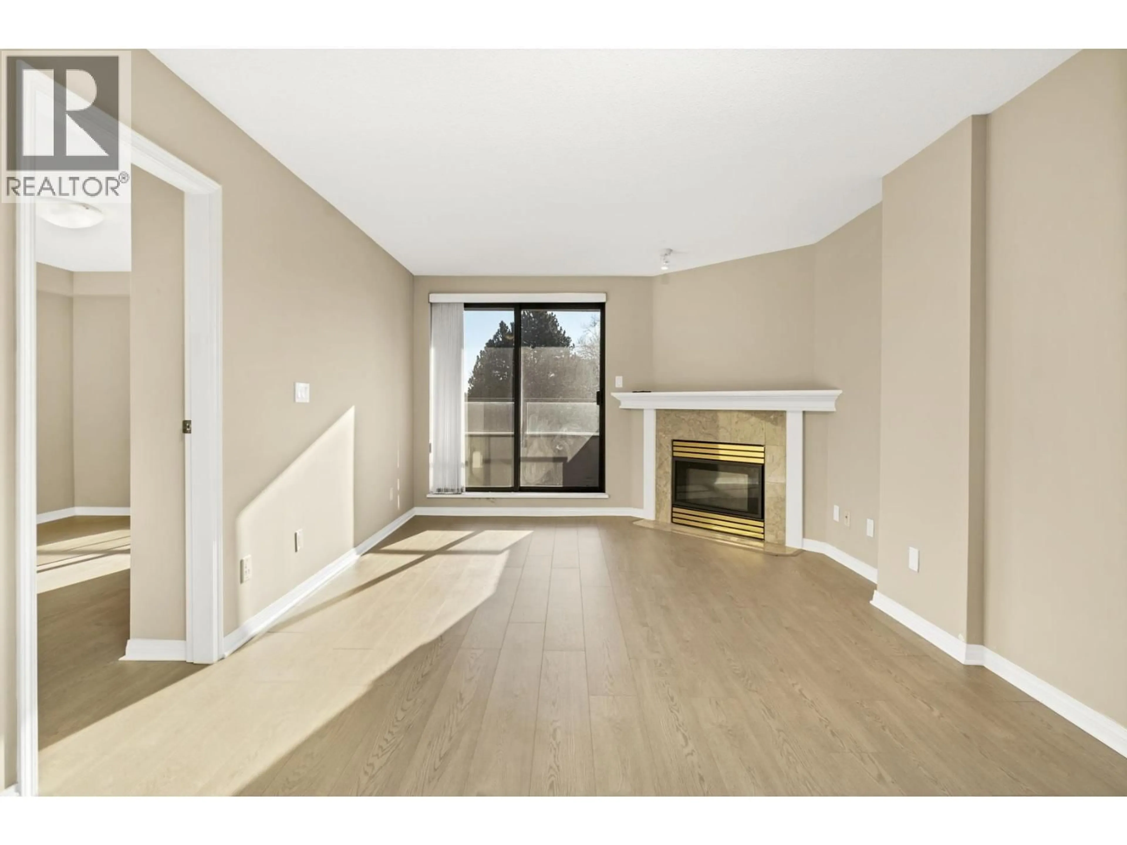 A pic of a room for 509 - 6611 COONEY ROAD, Richmond British Columbia V6Y4C5