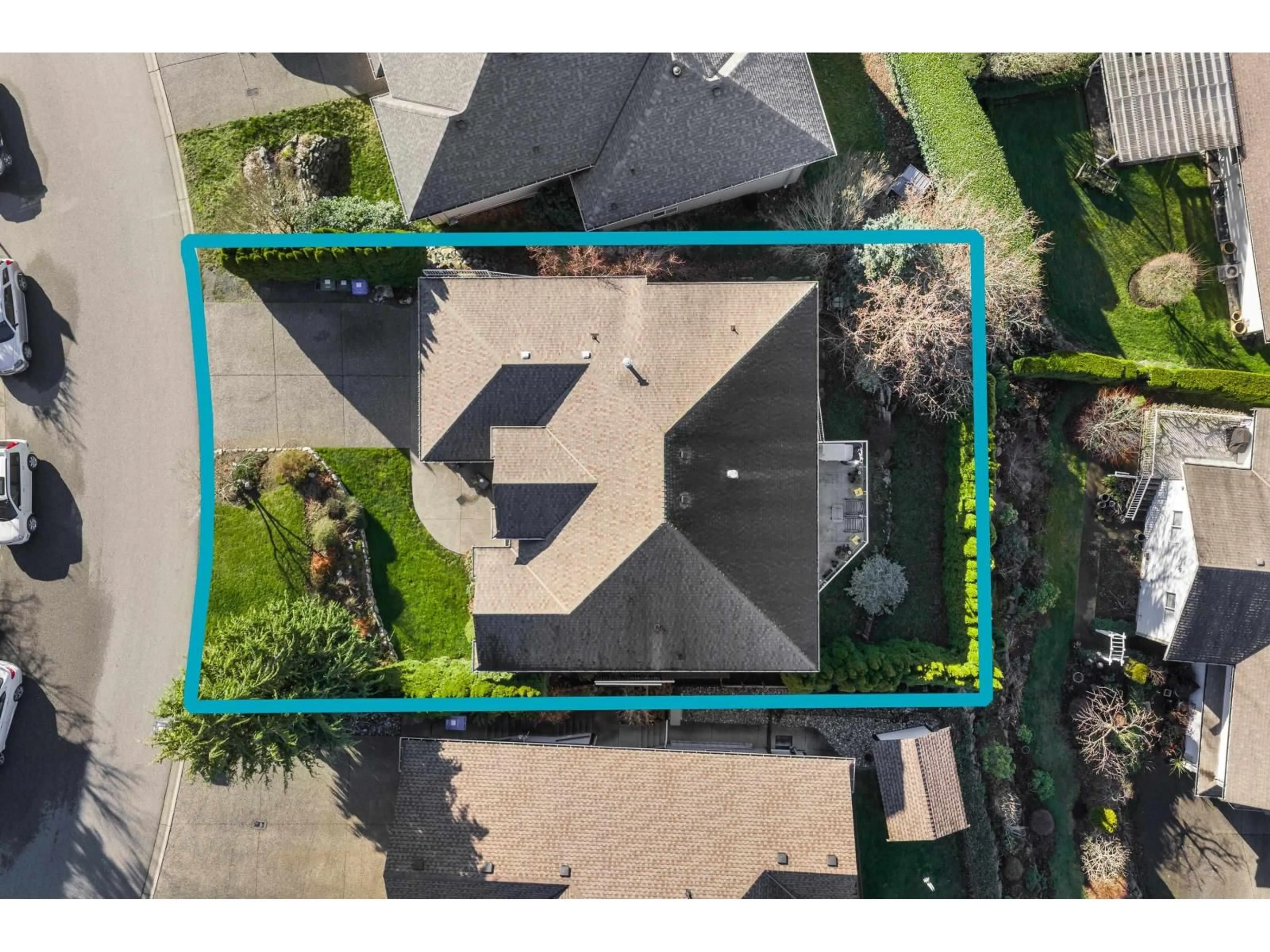 A pic from outside/outdoor area/front of a property/back of a property/a pic from drone, street for 35651 TERRAVISTA PLACE, Abbotsford British Columbia V3G2Y2