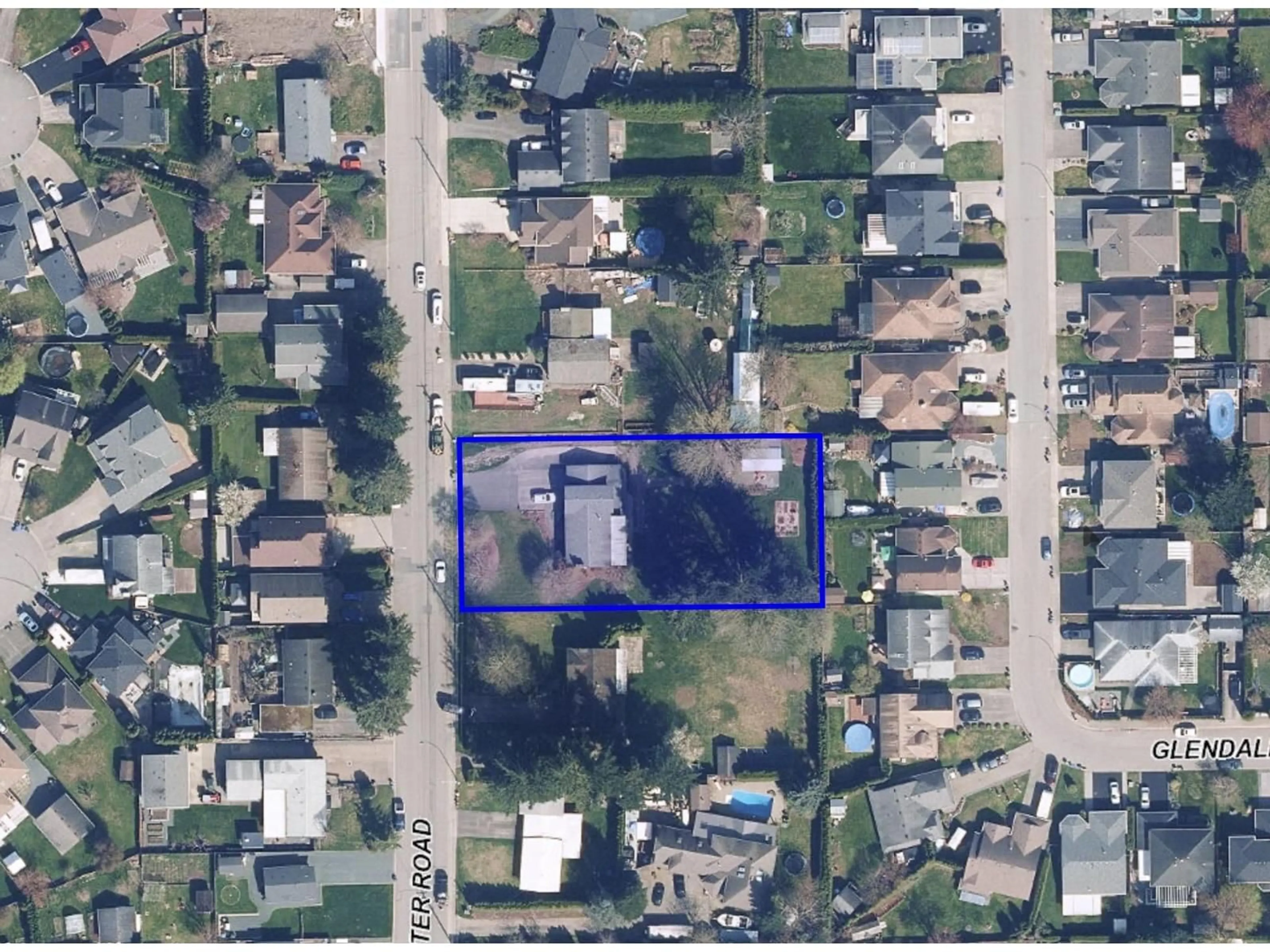 A pic from outside/outdoor area/front of a property/back of a property/a pic from drone, street for 5896 CARTER ROAD, Chilliwack British Columbia V2R3J8