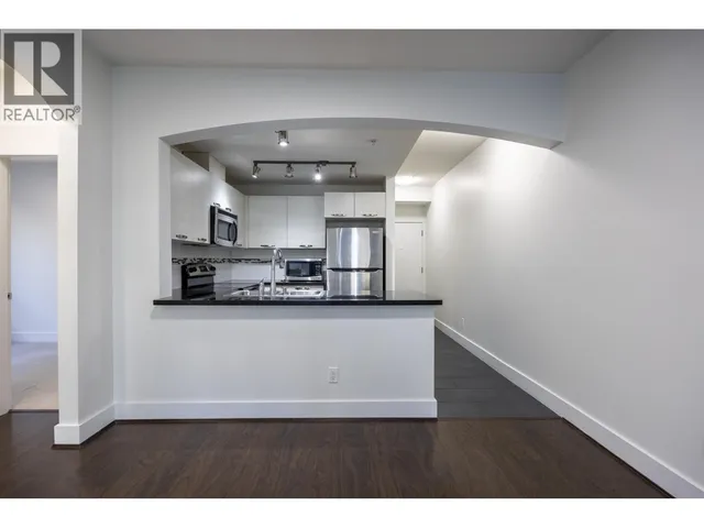 311 - 7428 BYRNEPARK WALK, Burnaby 4