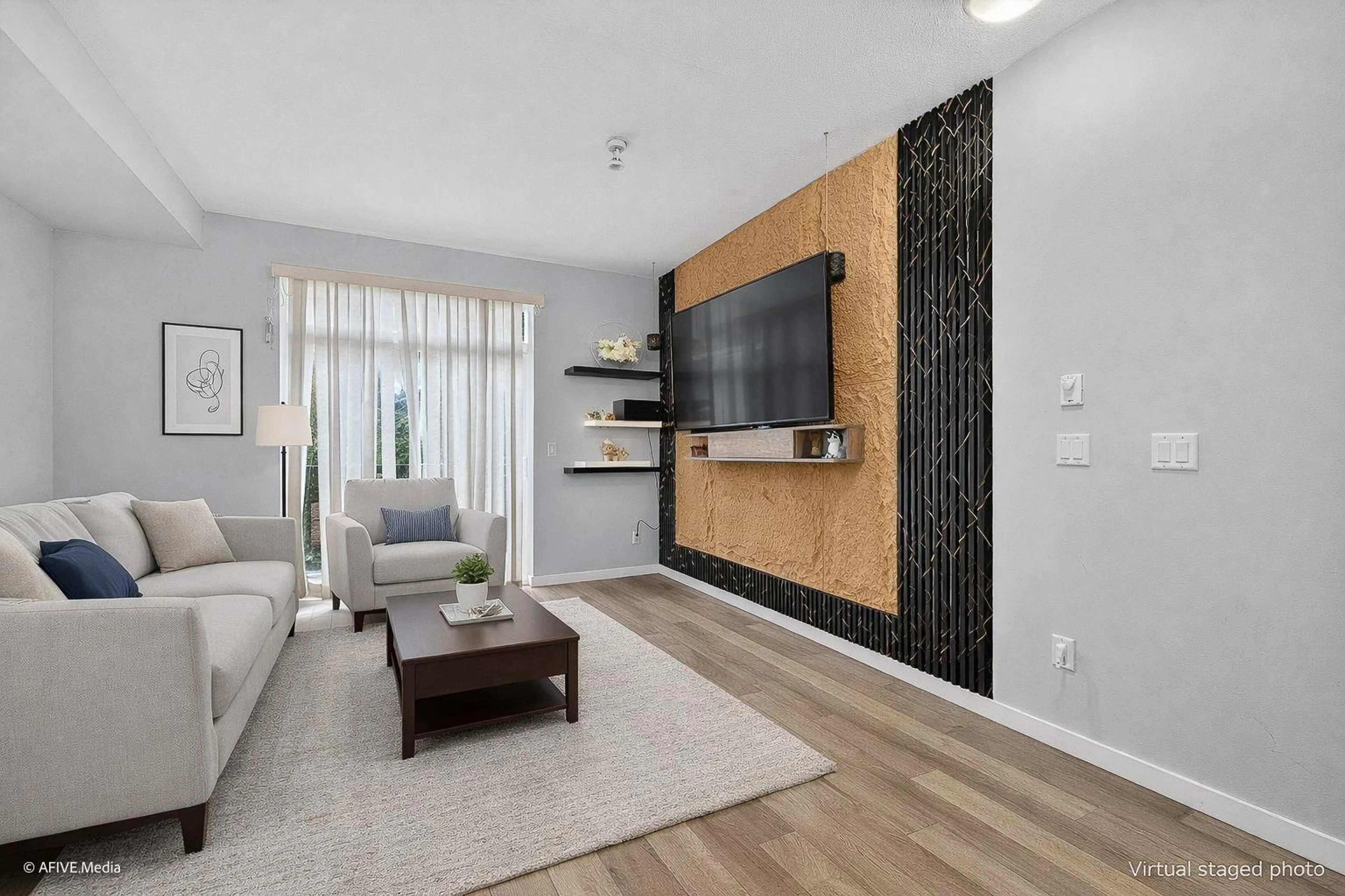 Living room with furniture, unknown for 163 - 14833 61 AVENUE, Surrey British Columbia V3S6T6