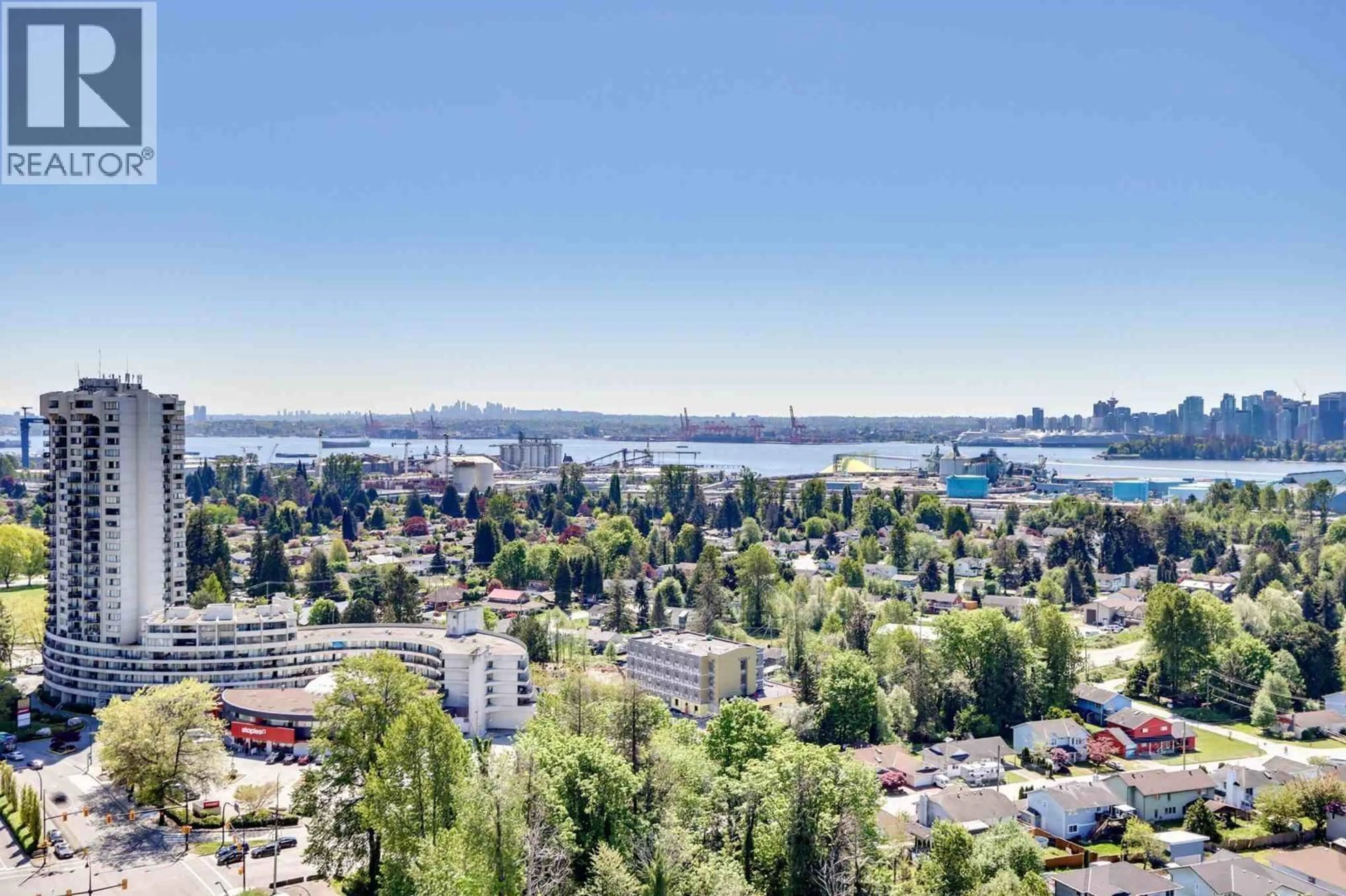 A pic from outside/outdoor area/front of a property/back of a property/a pic from drone, water/lake/river/ocean view for 2205 - 200 KLAHANIE COURT, West Vancouver British Columbia V7P0E4