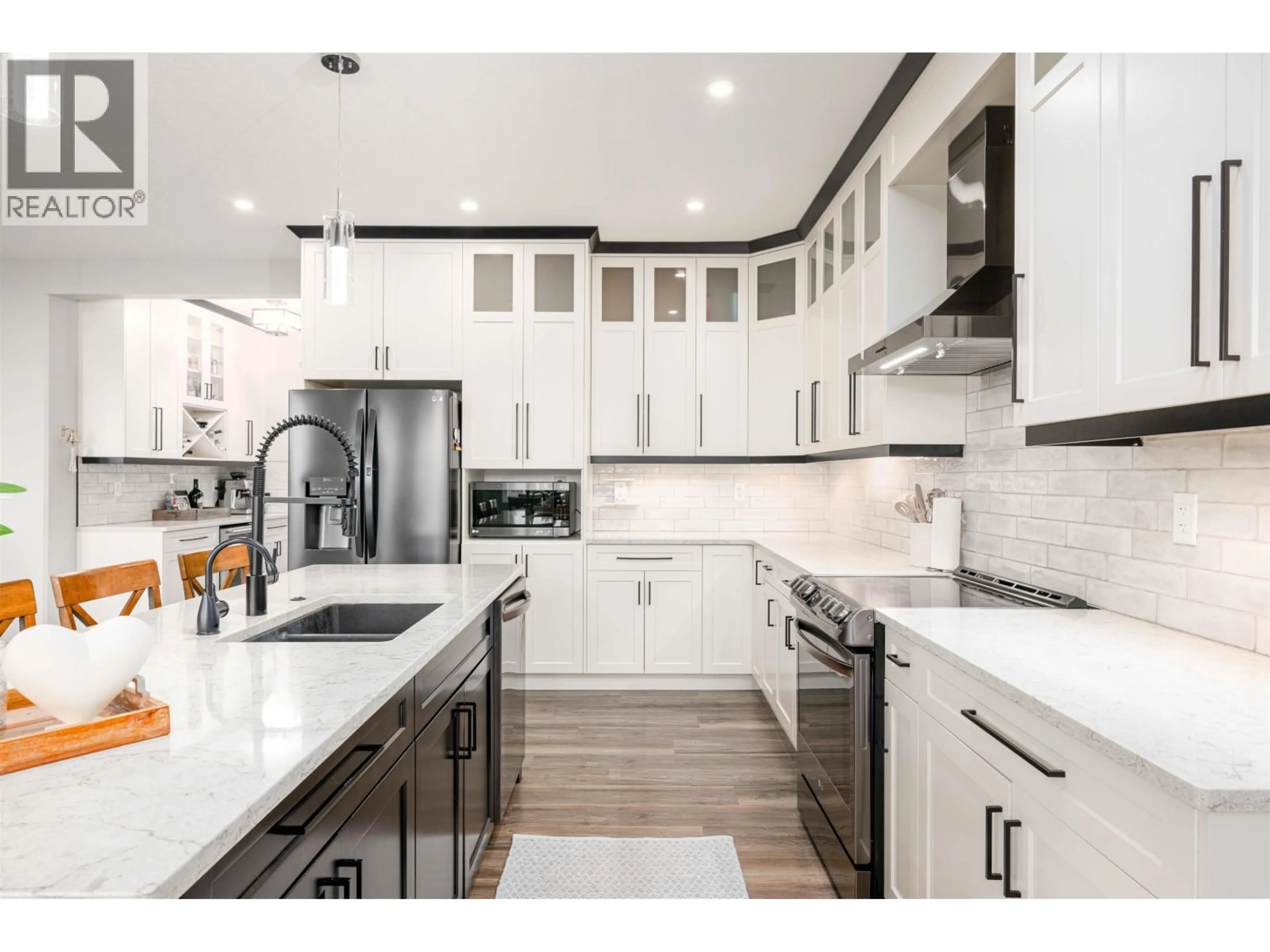 Contemporary kitchen, ceramic/tile floor for 7023 STONECREEK PLACE, Prince George British Columbia V2N0H2