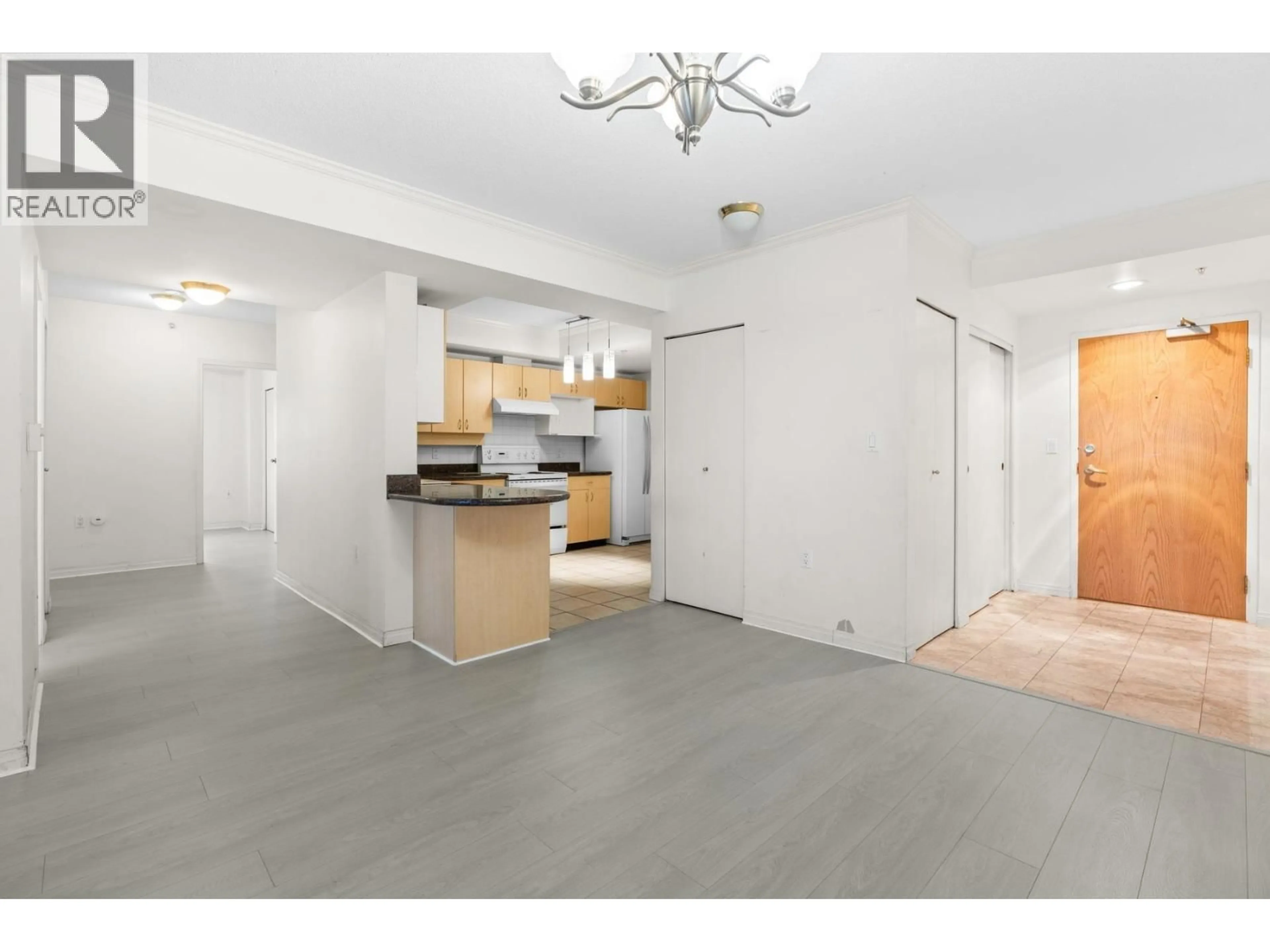 Unknown for 1605 - 6611 COONEY ROAD, Richmond British Columbia V6Y4C5