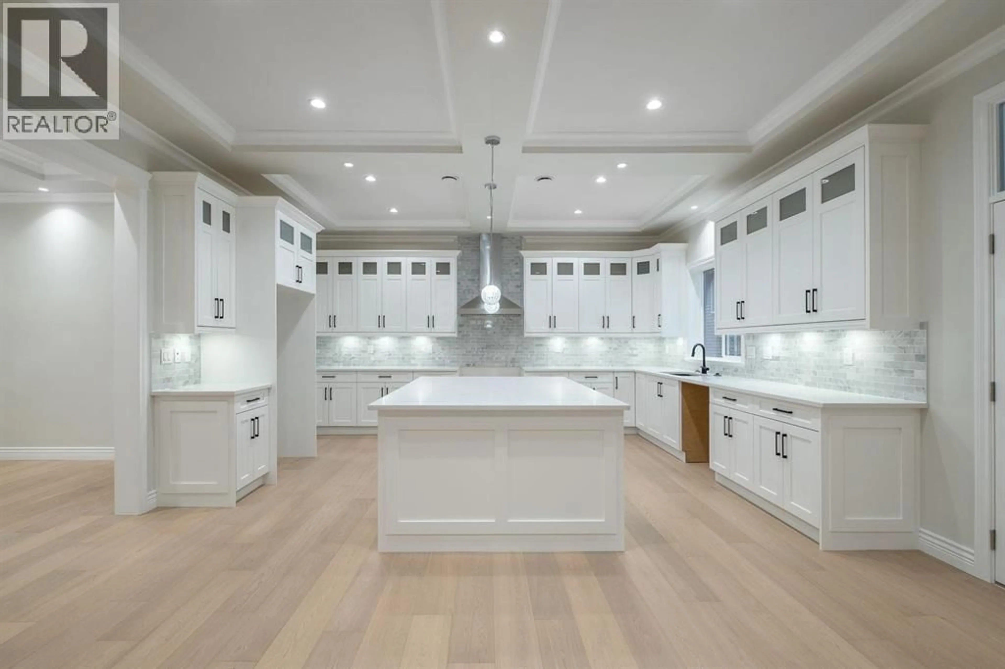 Contemporary kitchen, unknown for 1342 FRANCIS CRESCENT, Coquitlam British Columbia V3E0K7