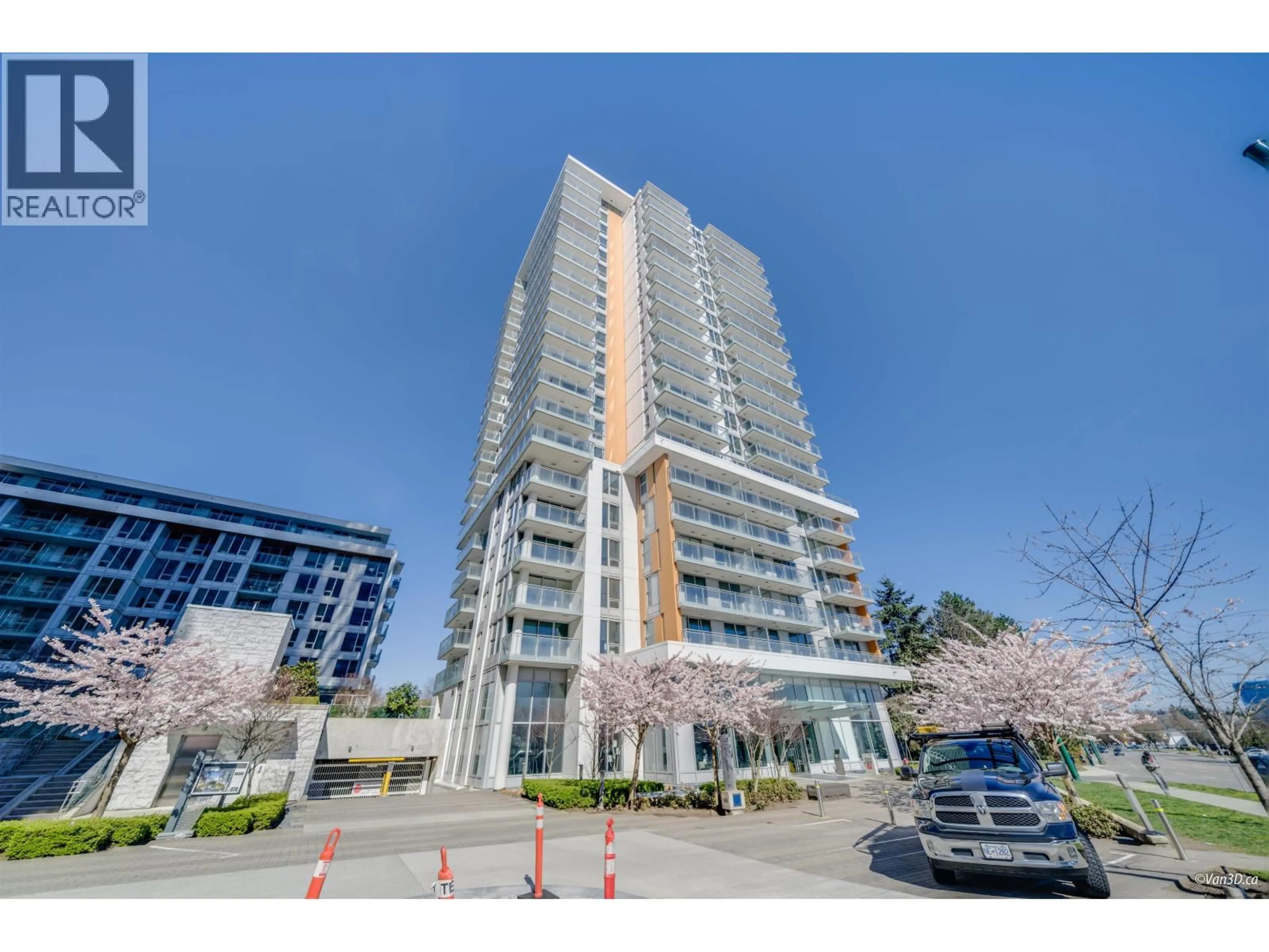 Indoor foyer for 905 - 433 MARINE DRIVE, Vancouver British Columbia V5X0H5