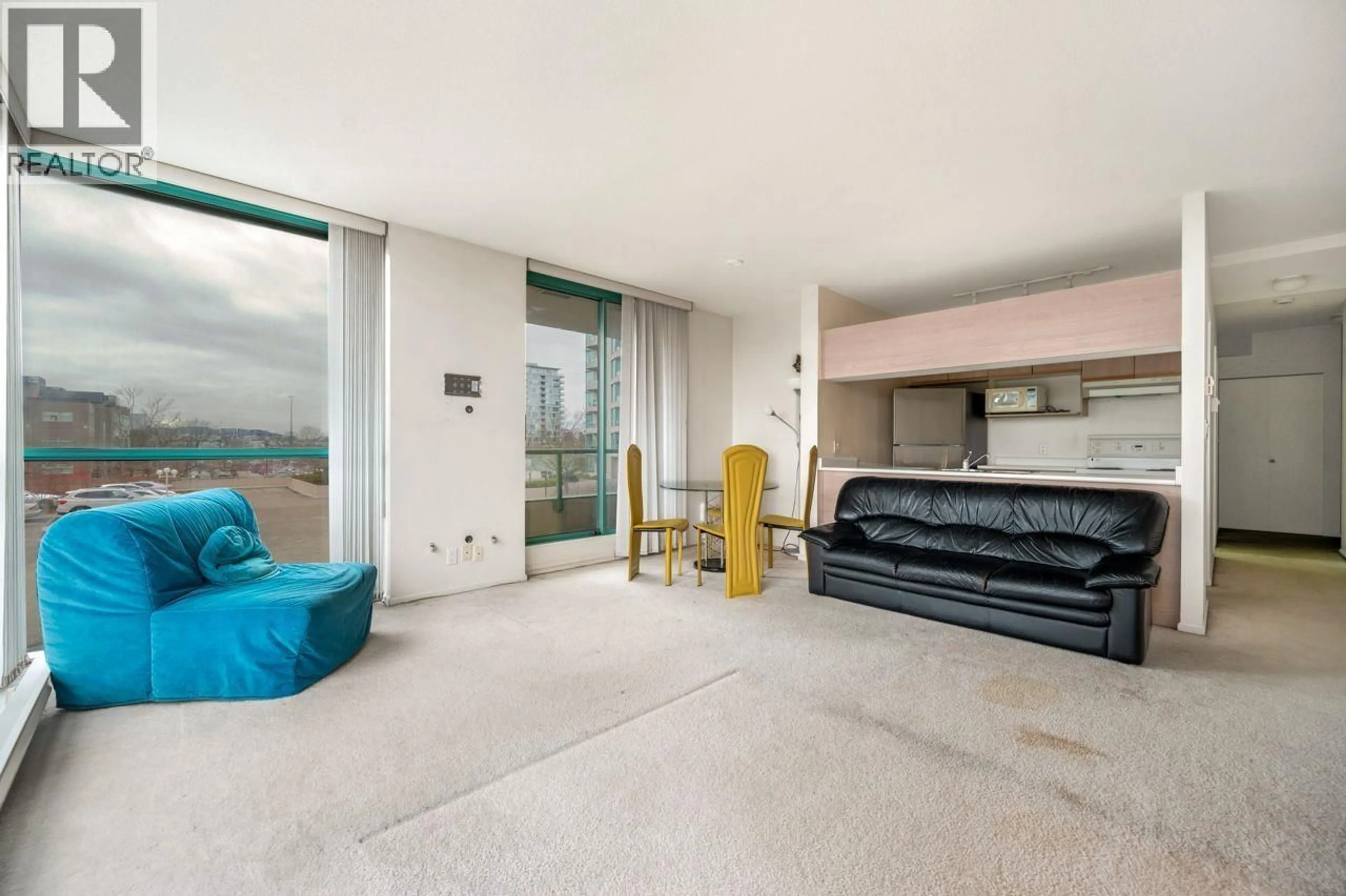 A pic of a room for 402 - 8851 LANSDOWNE ROAD, Richmond British Columbia V6X3X7