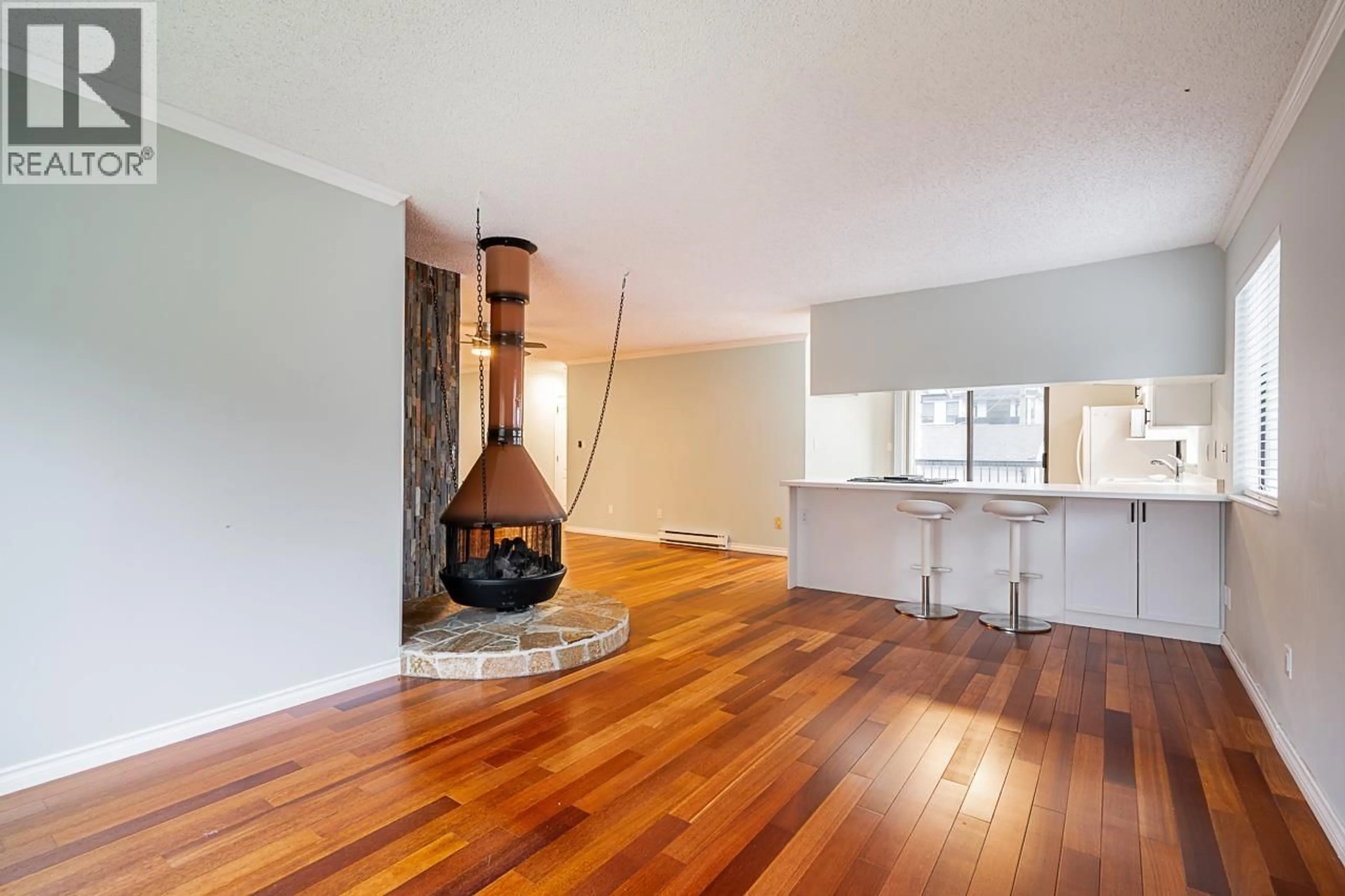 Unknown for 8074 19TH AVENUE, Burnaby British Columbia V3N1G3