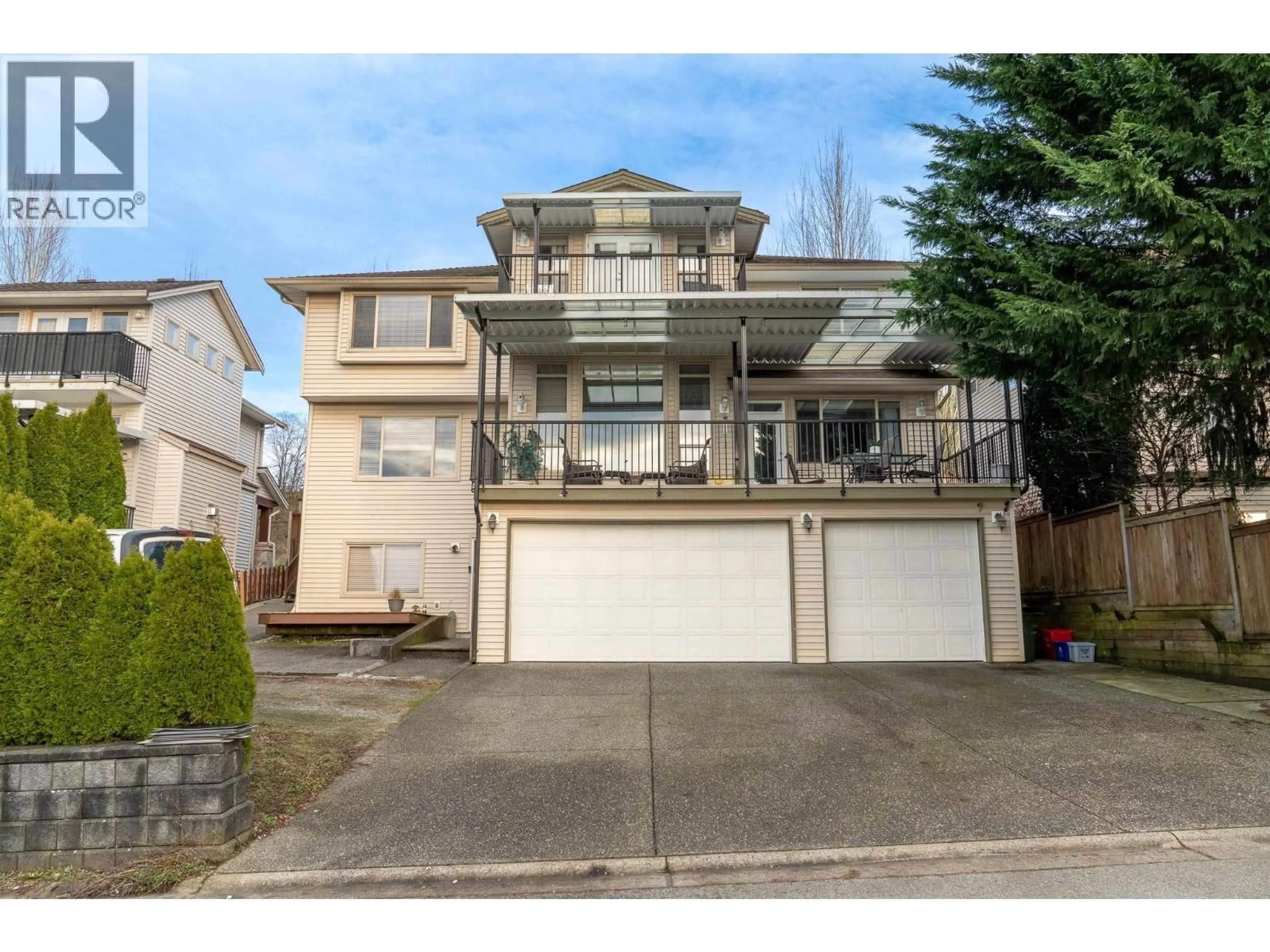 Home with vinyl exterior material, street for 10707 248 STREET, Maple Ridge British Columbia V2W1G6