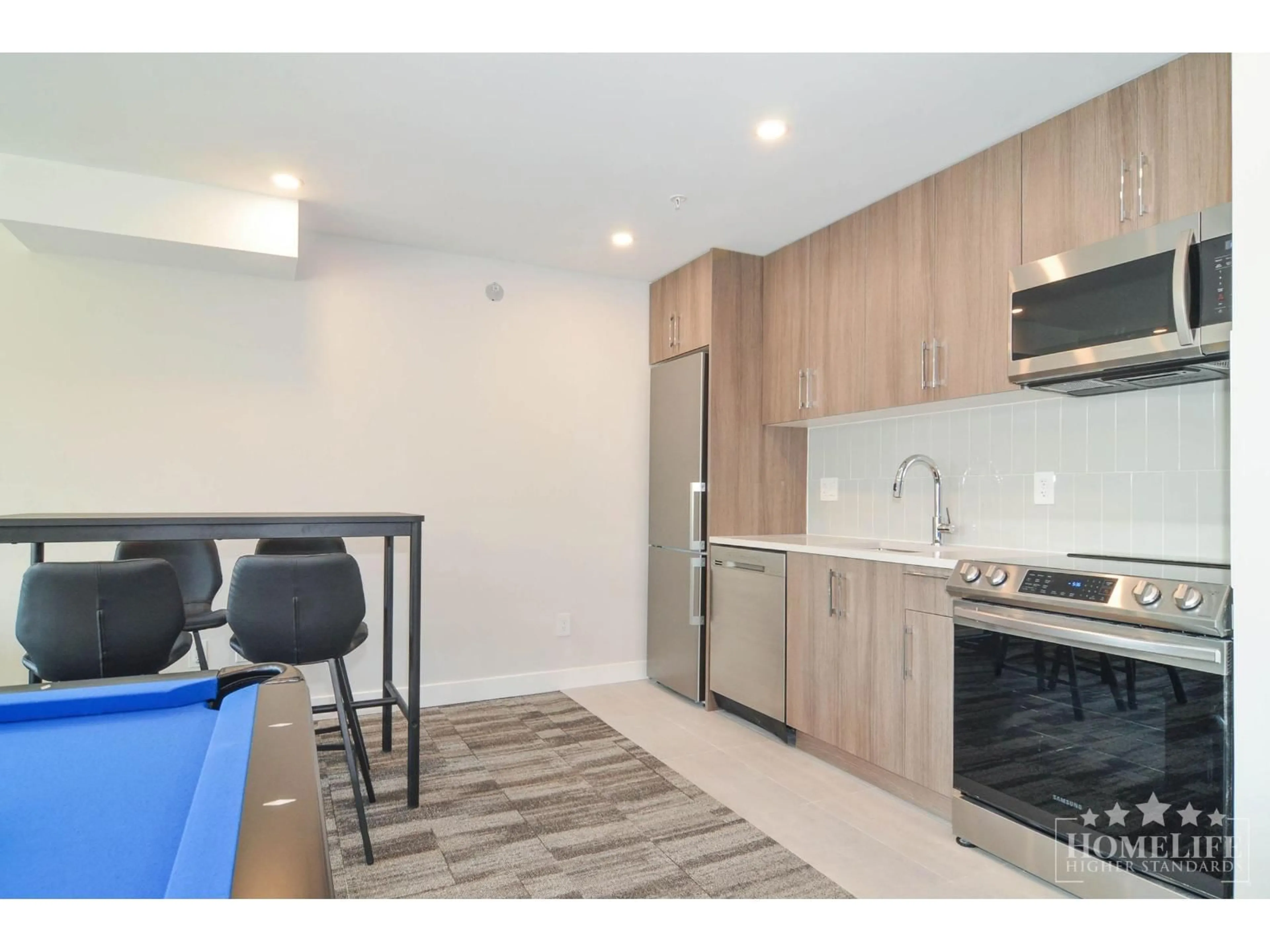 Unknown for 219 - 20356 72B AVENUE, Langley British Columbia V2Y4J9