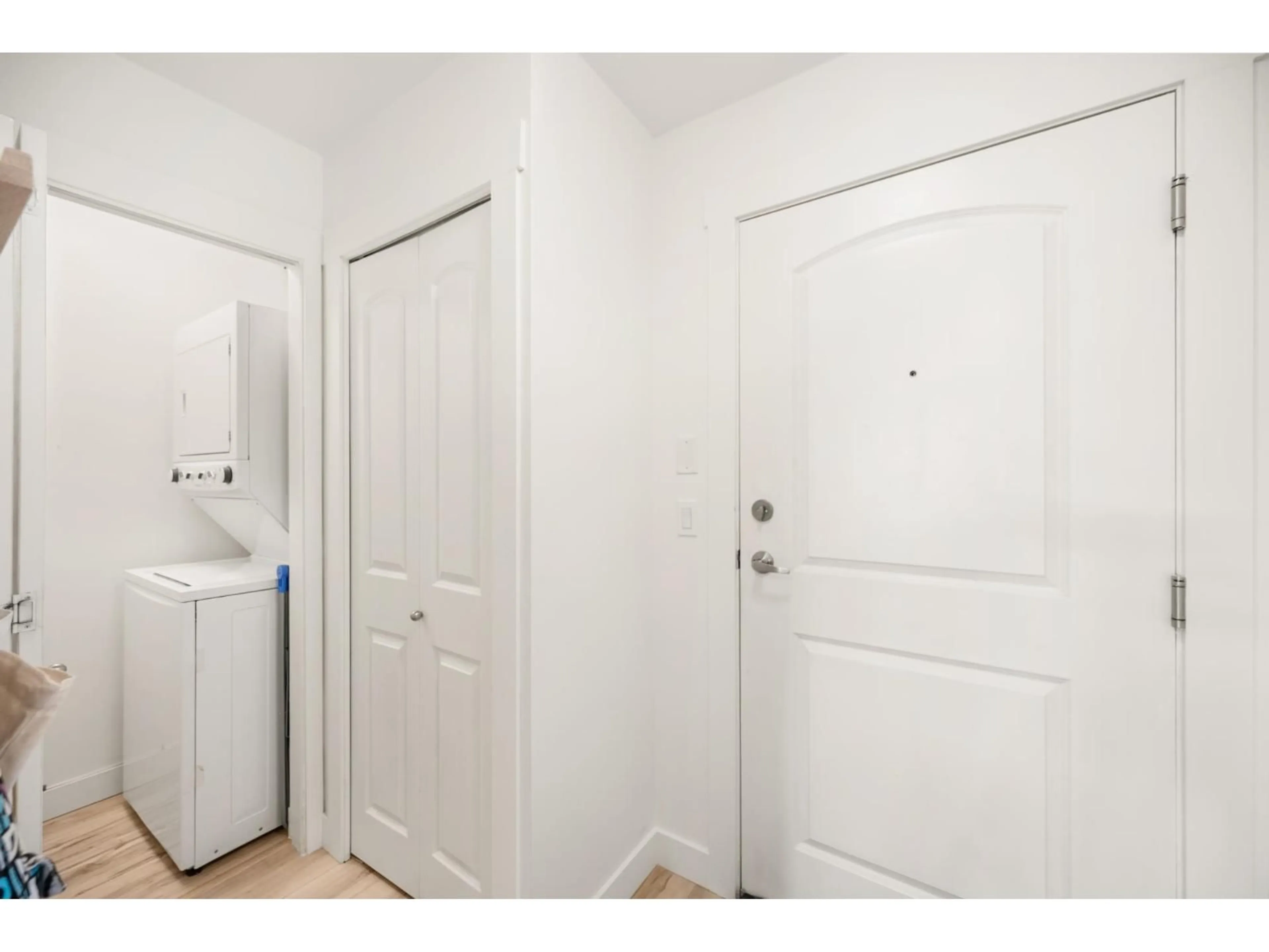 Unknown for 308 - 19774 56 AVENUE, Langley British Columbia V3A3X6