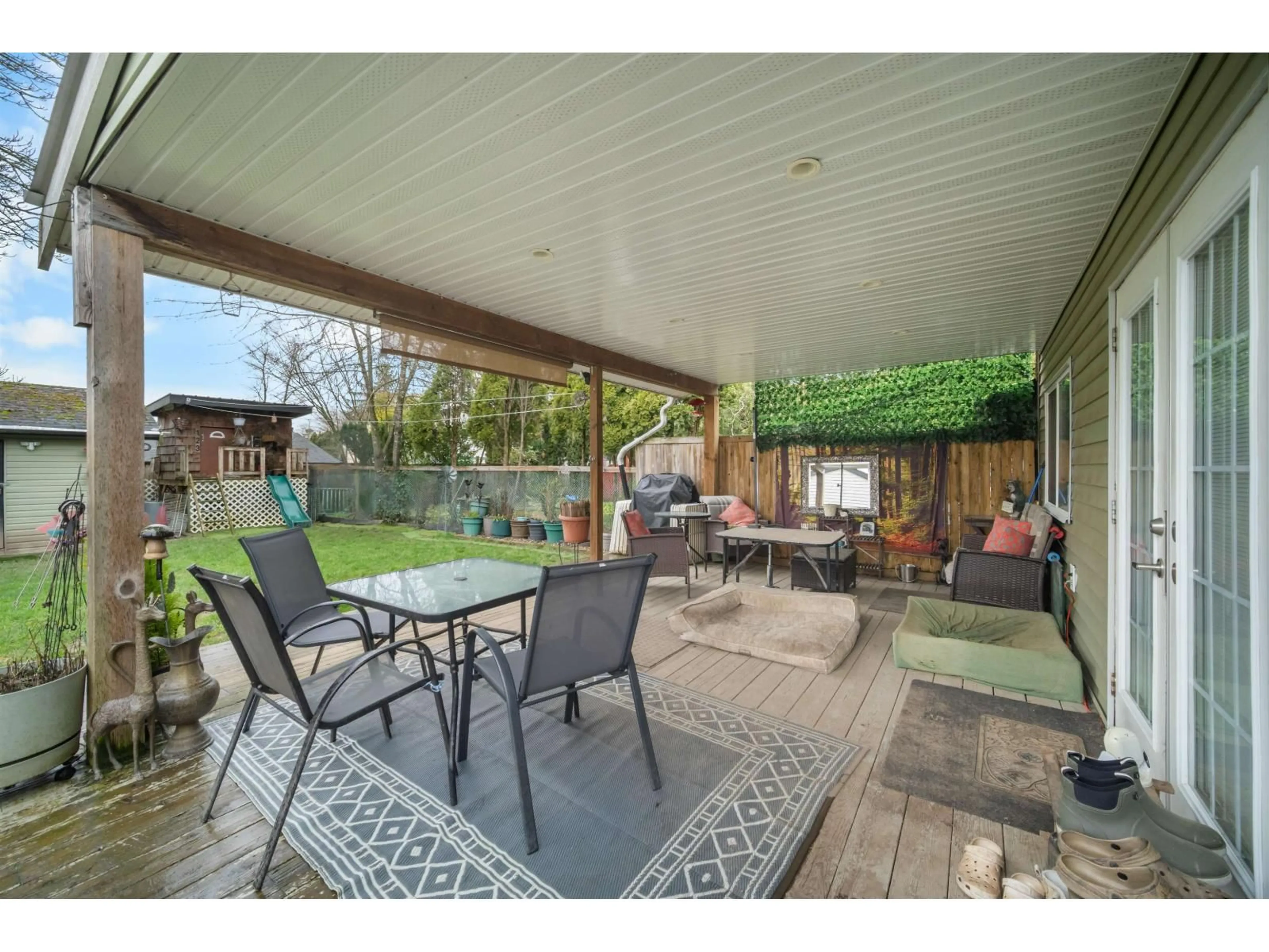 Patio, street for 5343 199A STREET, Langley British Columbia V3A6V2