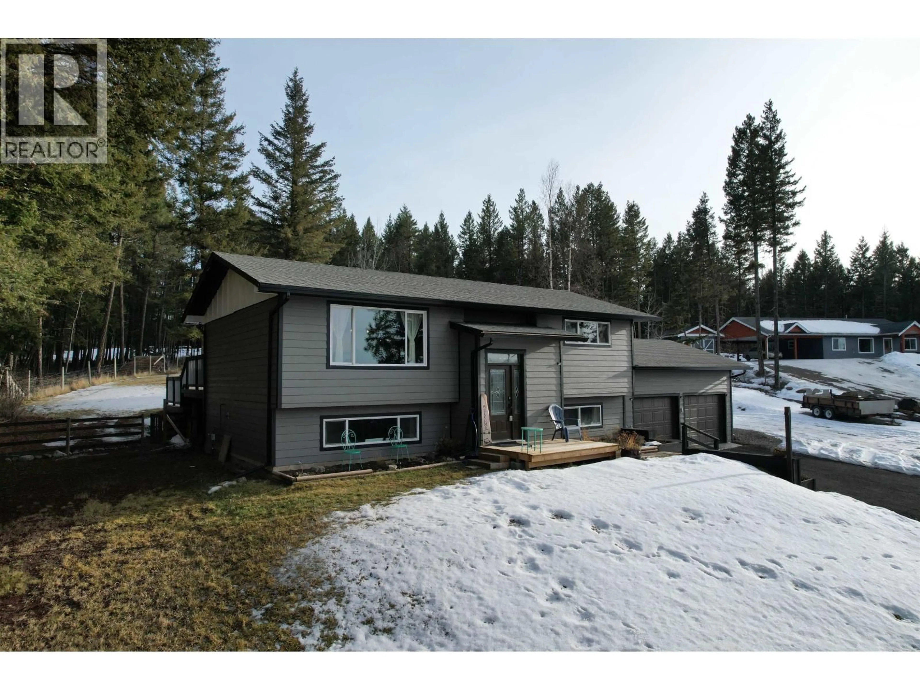 Home with vinyl exterior material, unknown for 4737 SUSSNEE ROAD, 100 Mile House British Columbia V0K2Z0