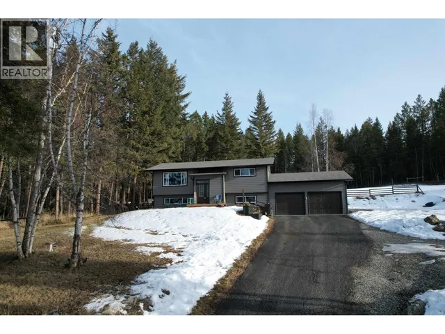 4737 SUSSNEE ROAD, 100 Mile House 4