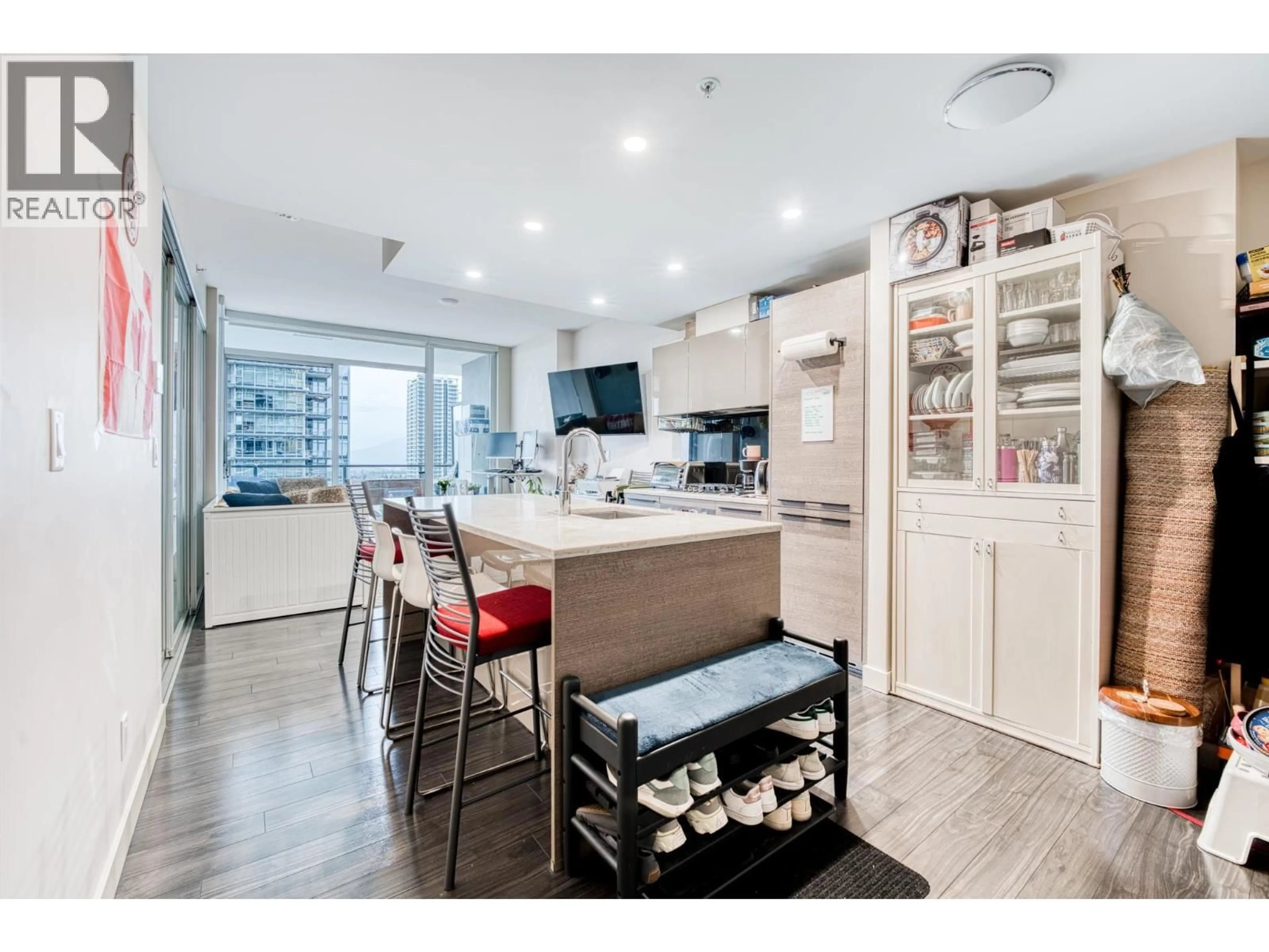 Open concept kitchen, unknown for 2407 - 6383 MCKAY AVENUE, Burnaby British Columbia V5H0H8