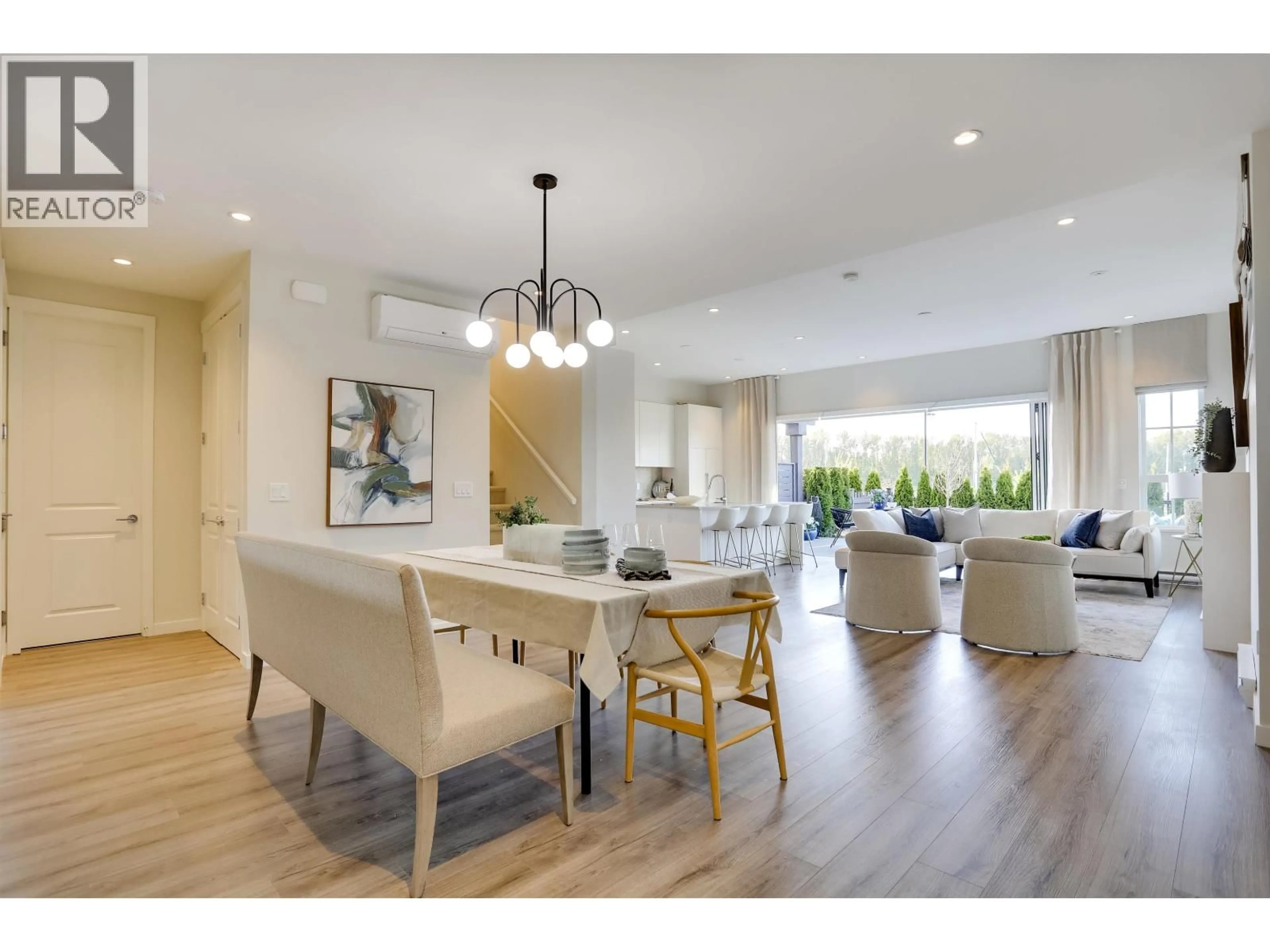 Unknown for 100 - 5311 ADMIRAL WAY, Delta British Columbia V4K0E2