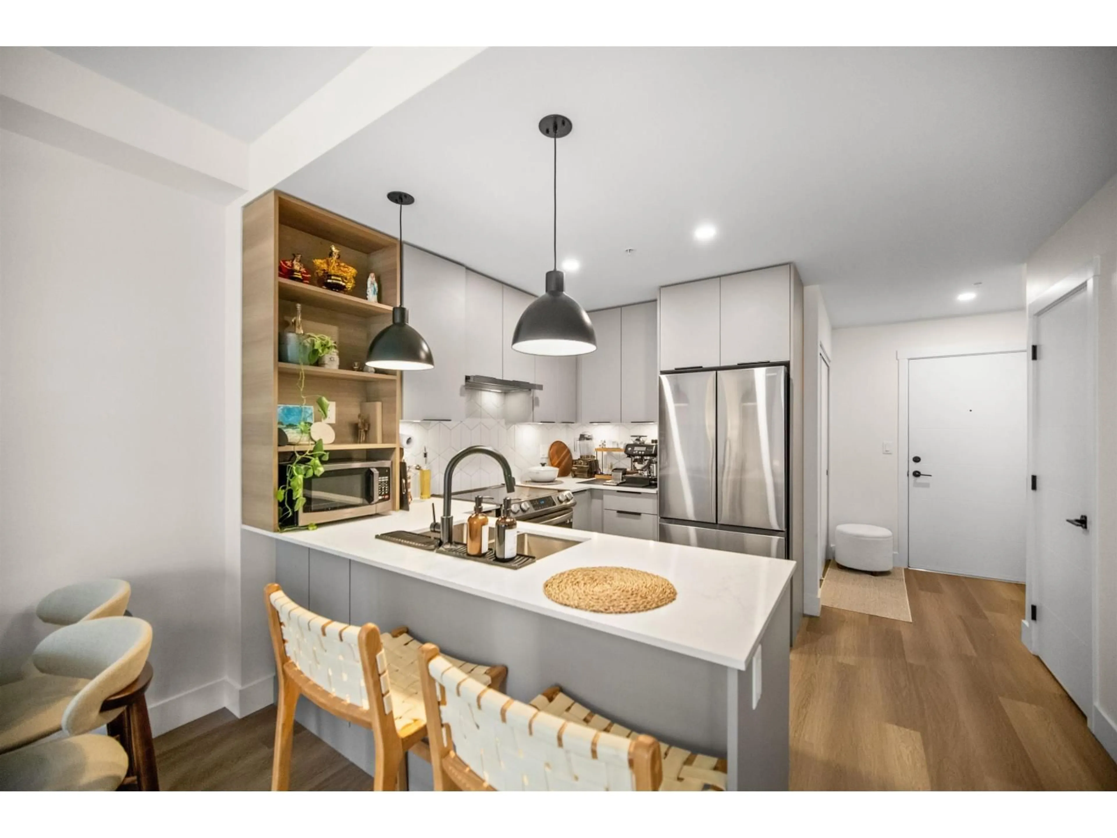 Open concept kitchen, unknown for 307 - 10778 138 STREET, Surrey British Columbia V3T0S5