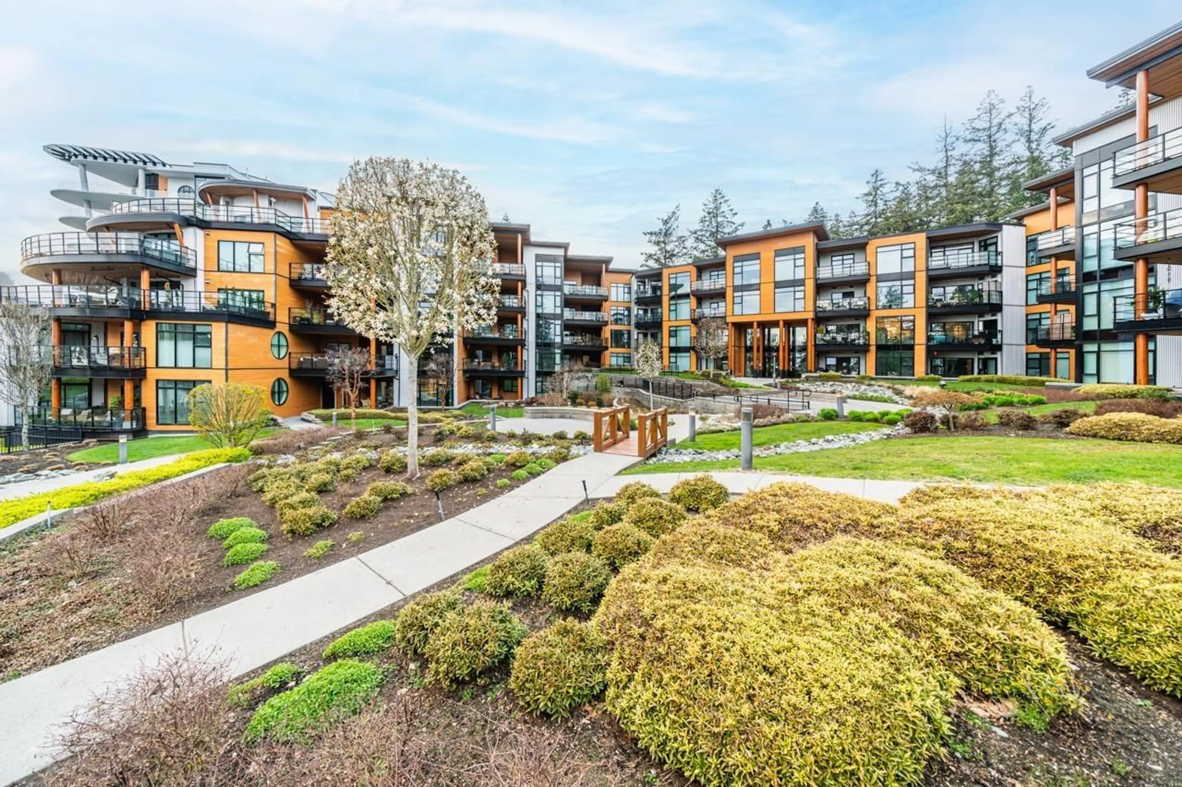 Patio, unknown for 504 - 14855 THRIFT AVENUE, White Rock British Columbia V4B2J6