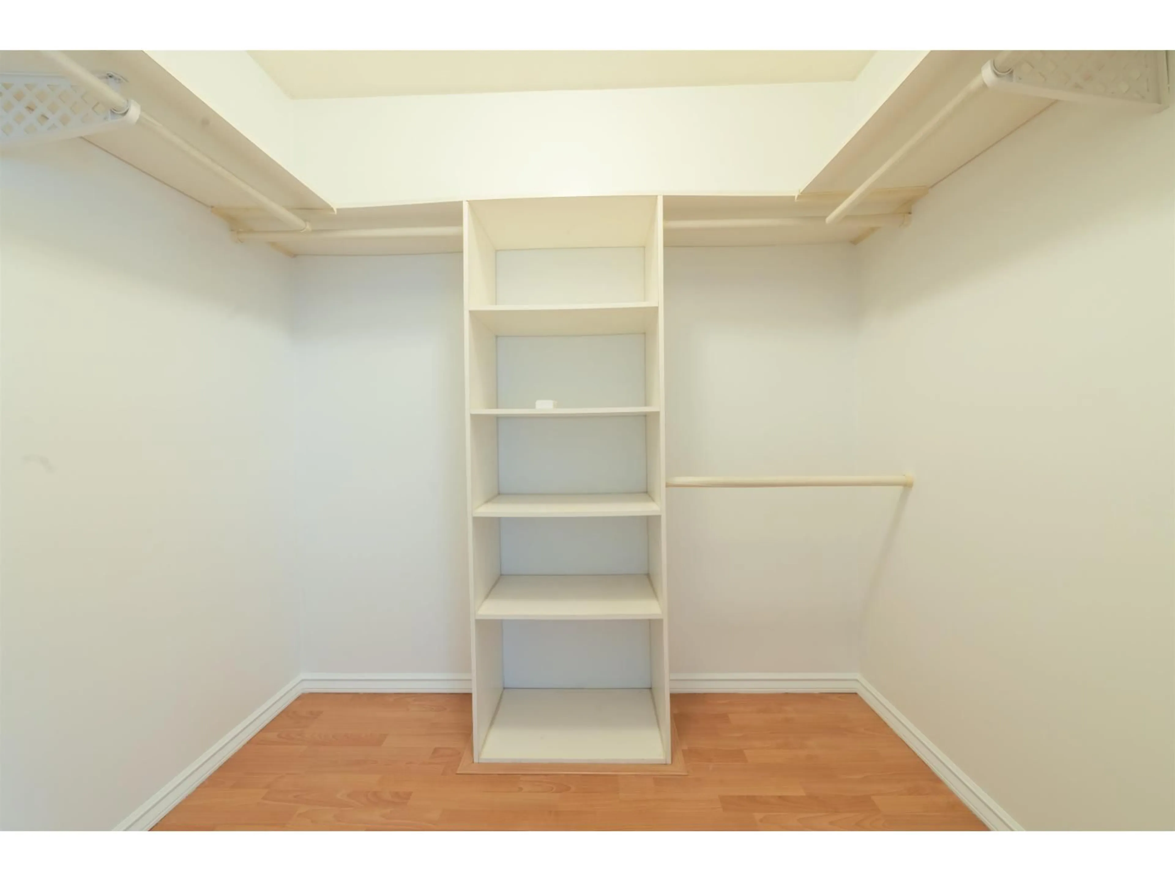 Storage room or clothes room or walk-in closet for 205 - 10584 153 STREET, Surrey British Columbia V3R9V1